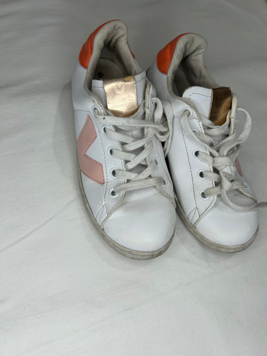 C2-3 Victoria shoes