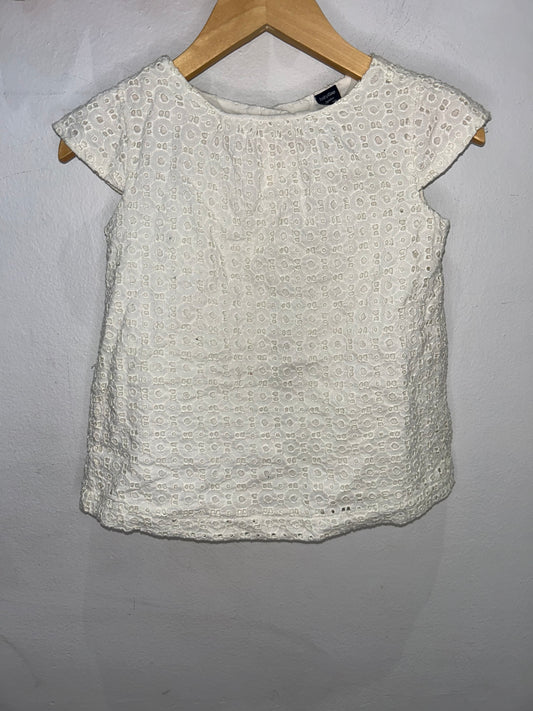 Cream eyelet tanktop 5y