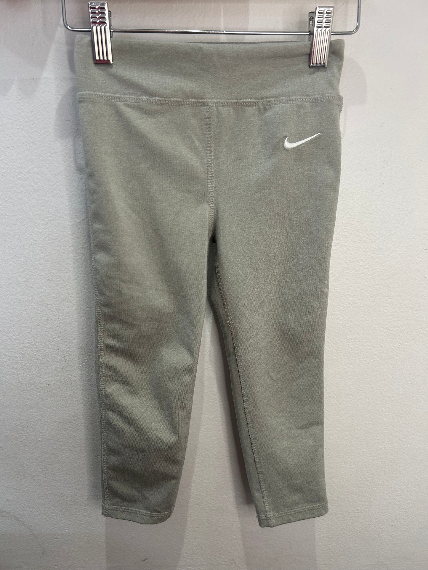 Light grey activewear leggings 4y