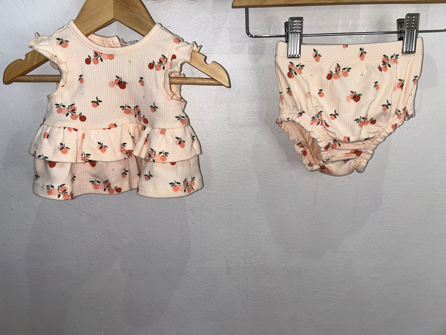 Oranges shorty set 3m NEW