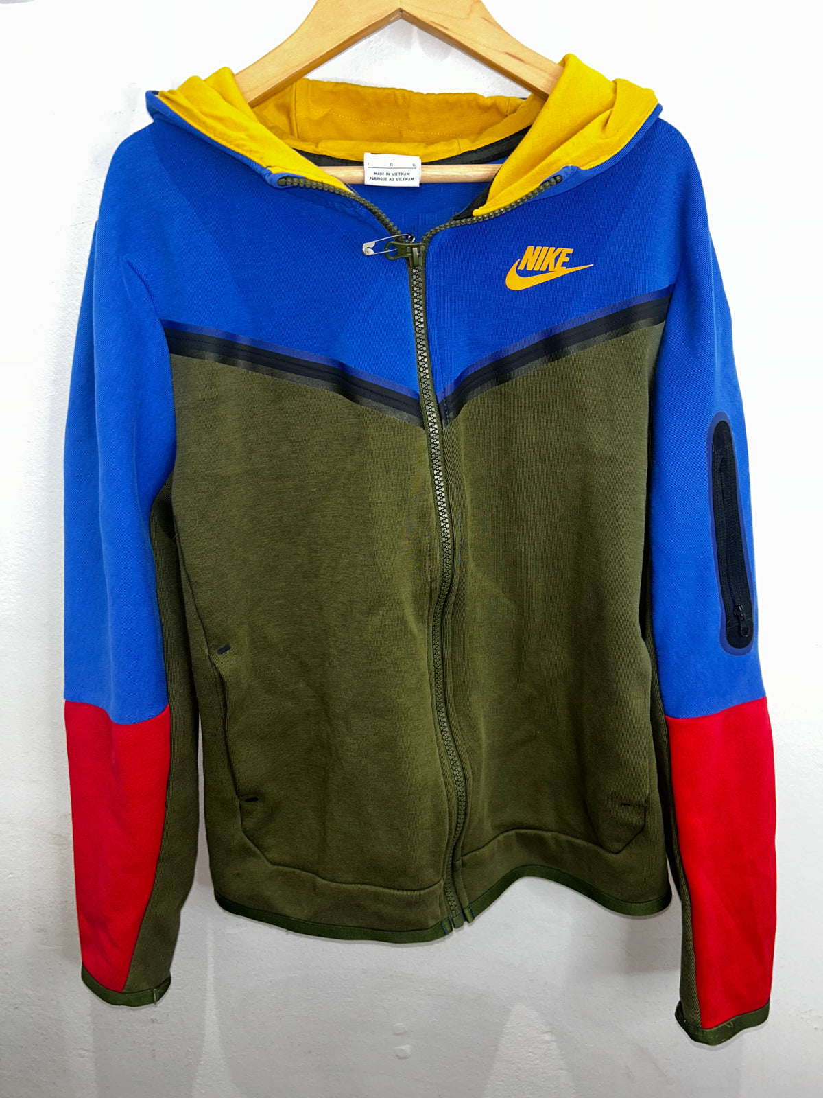 Nike colour block sweatshirt 14-16y