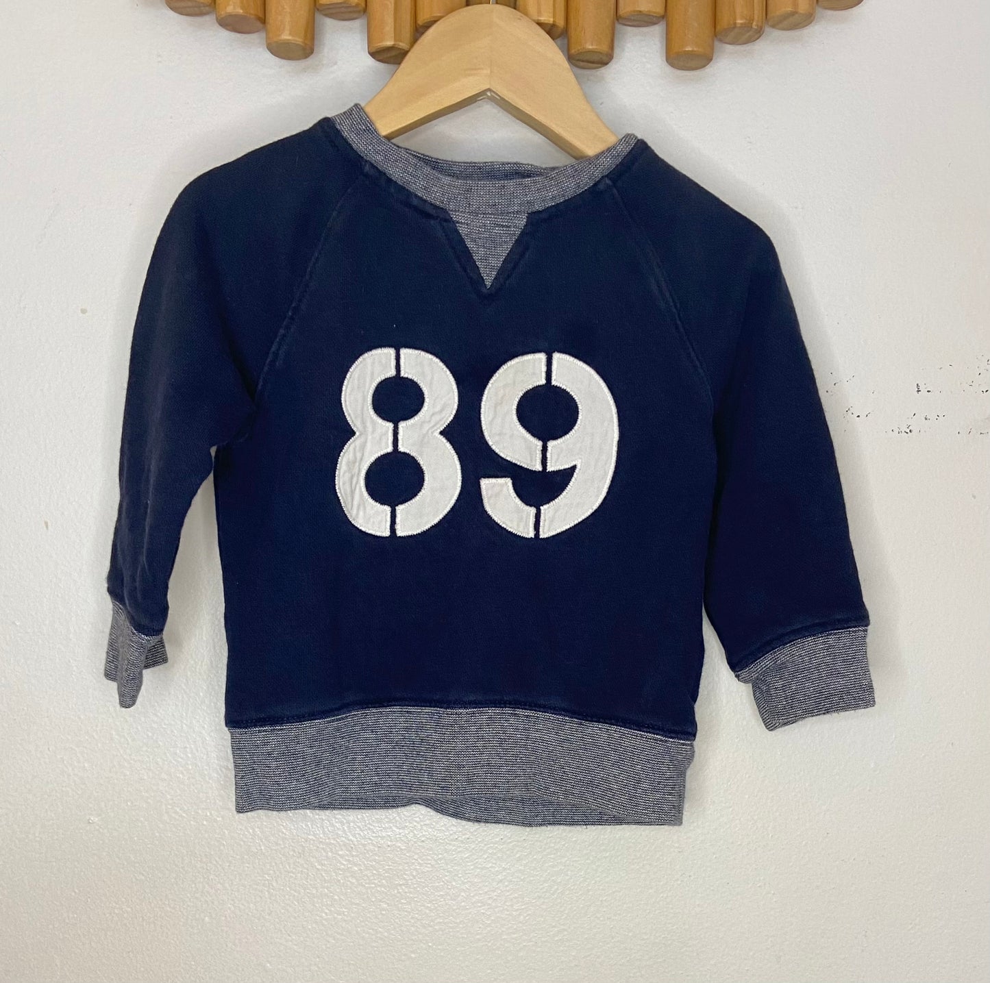 89 pullover 12-18m