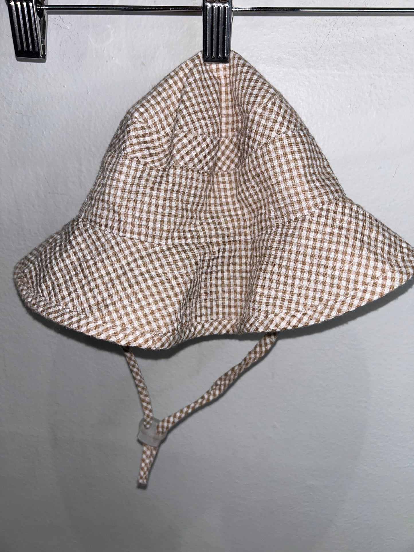 Brown checkered summer hat 6-12m