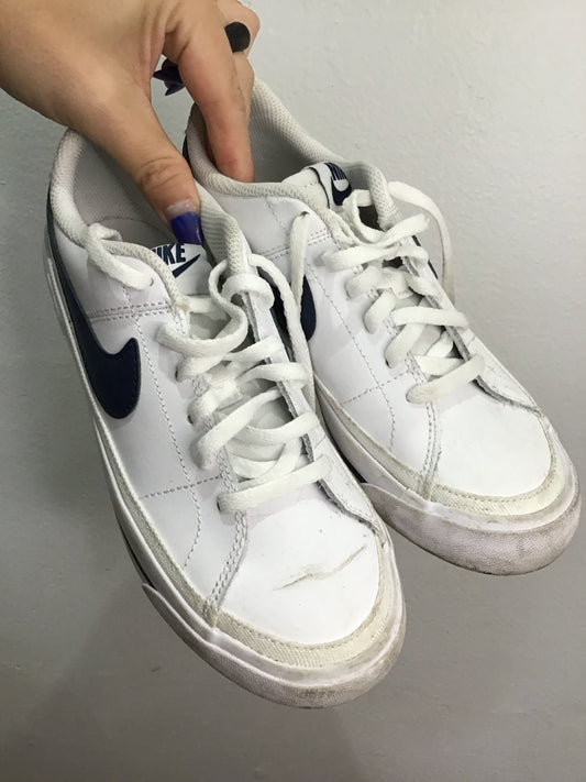 Y4 Nike low courts white