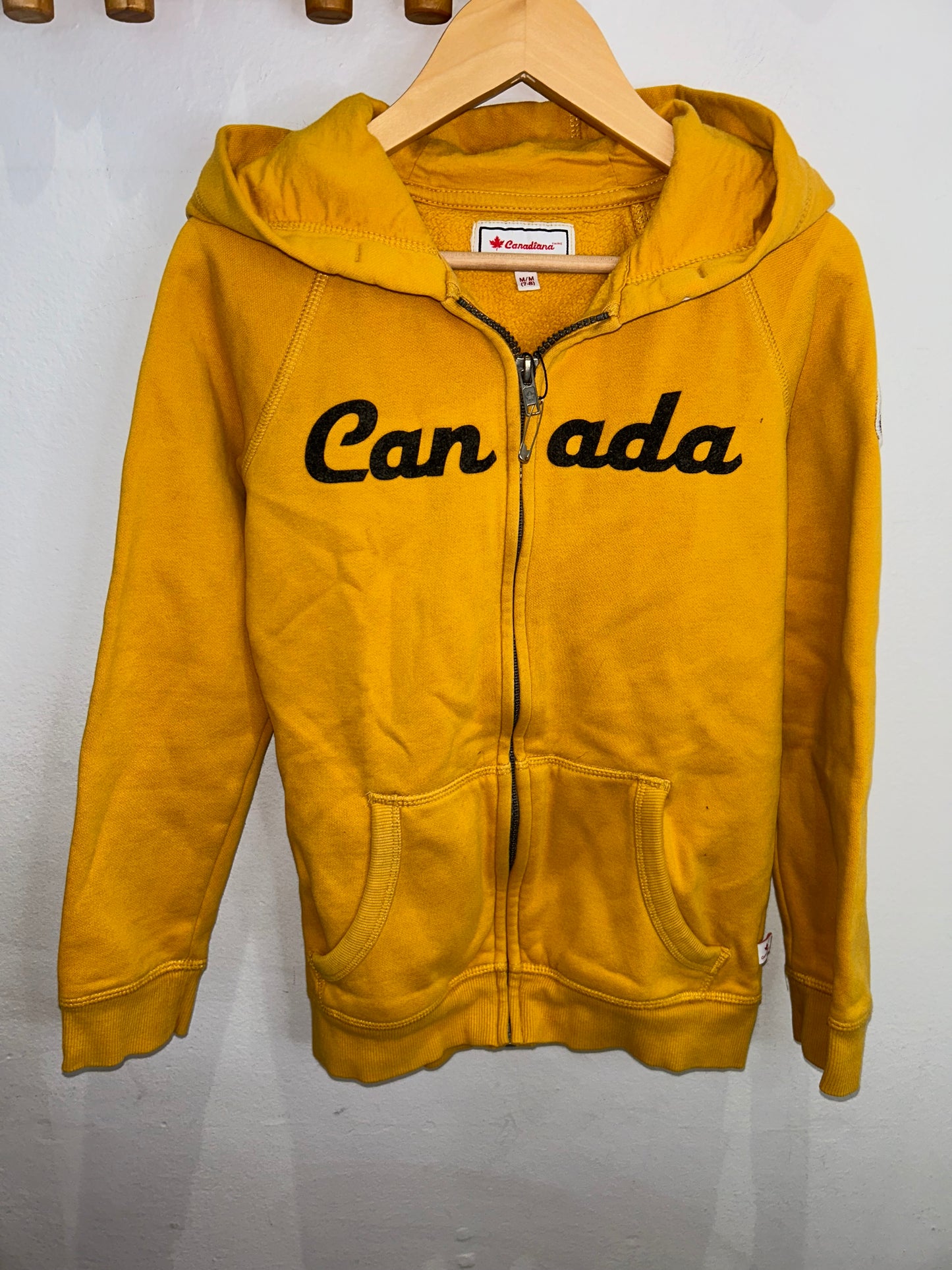 Mustard Canada sweatshirt 7-8y