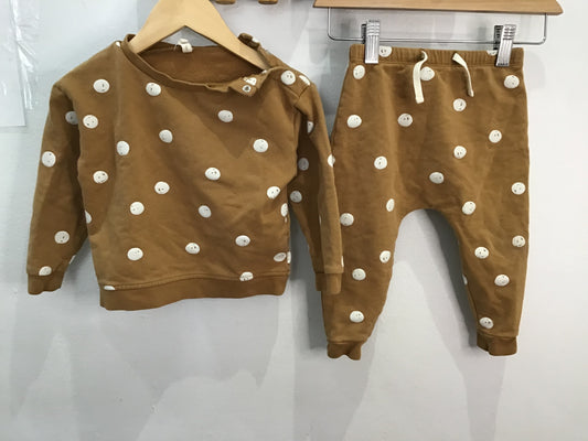 Quincy Mae brown set 18-24m (closer to 18m)