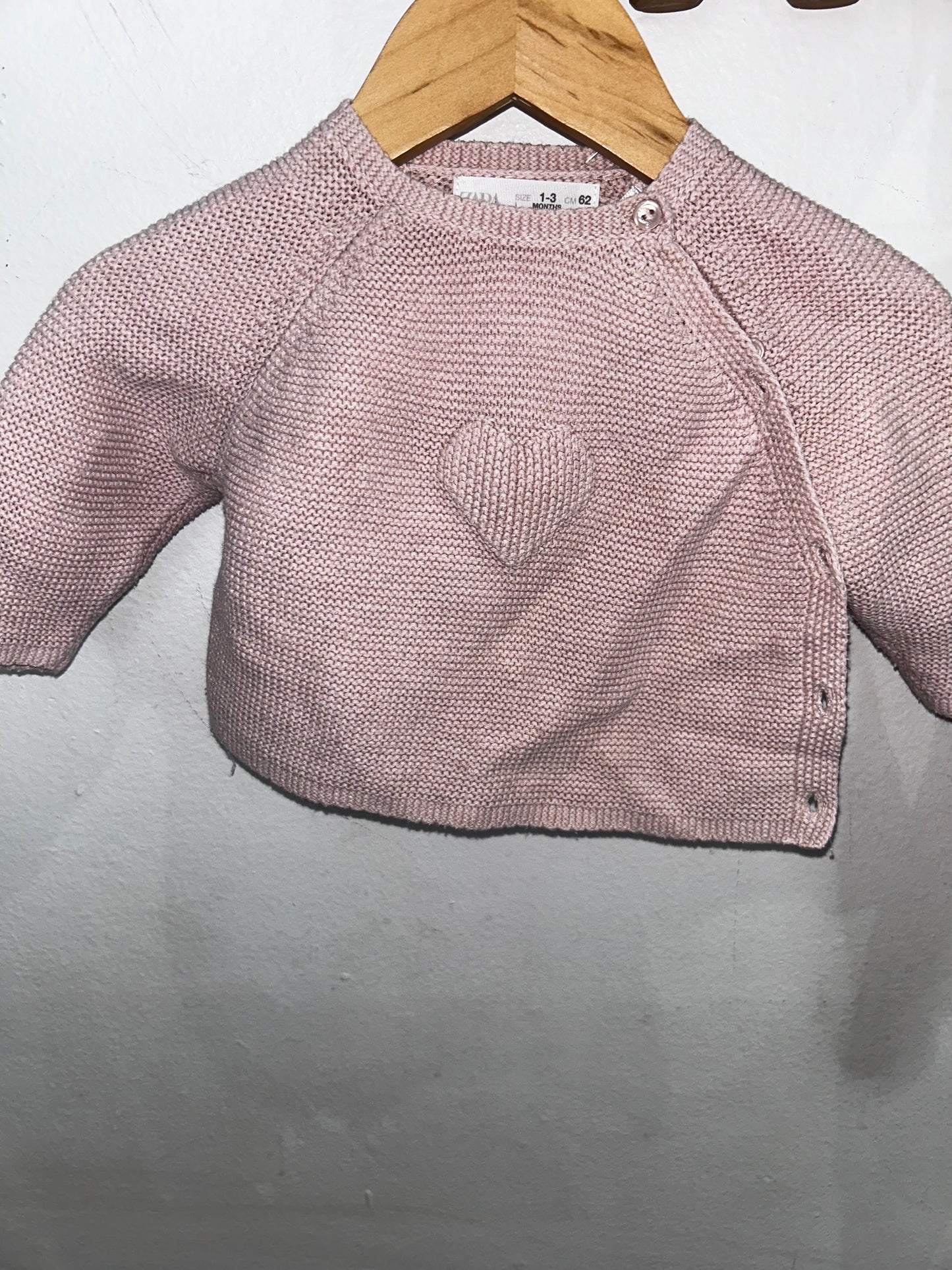 Pink knit sweater w heart set 1-3m