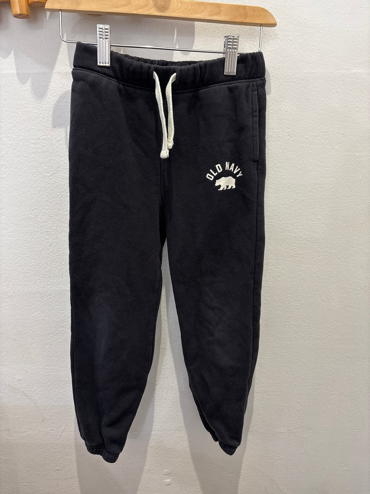 Old Navy black joggers 5y