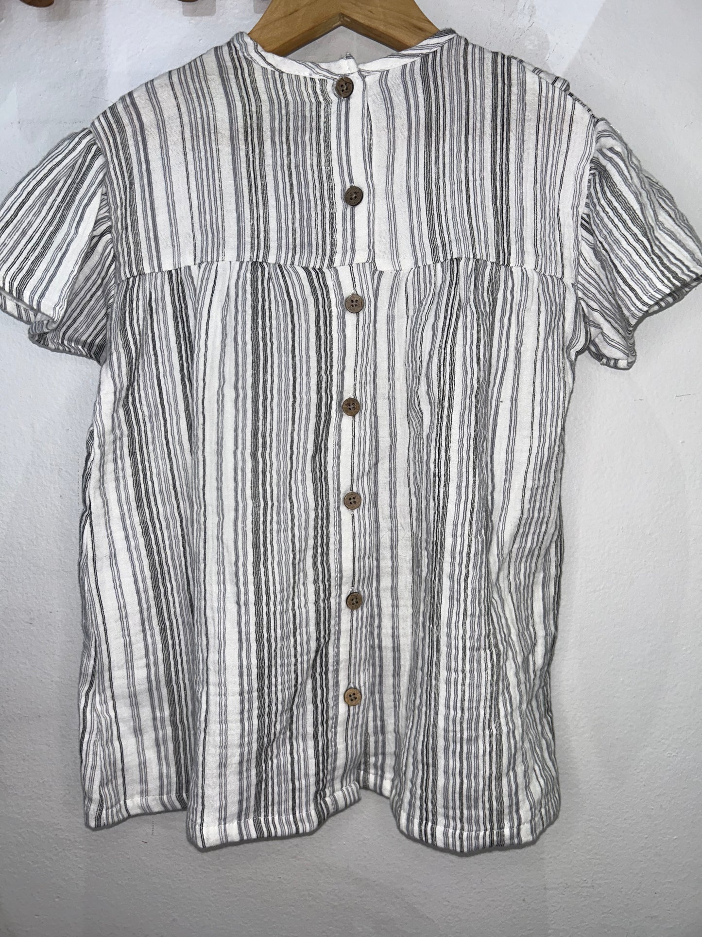 Big collar dress 2y