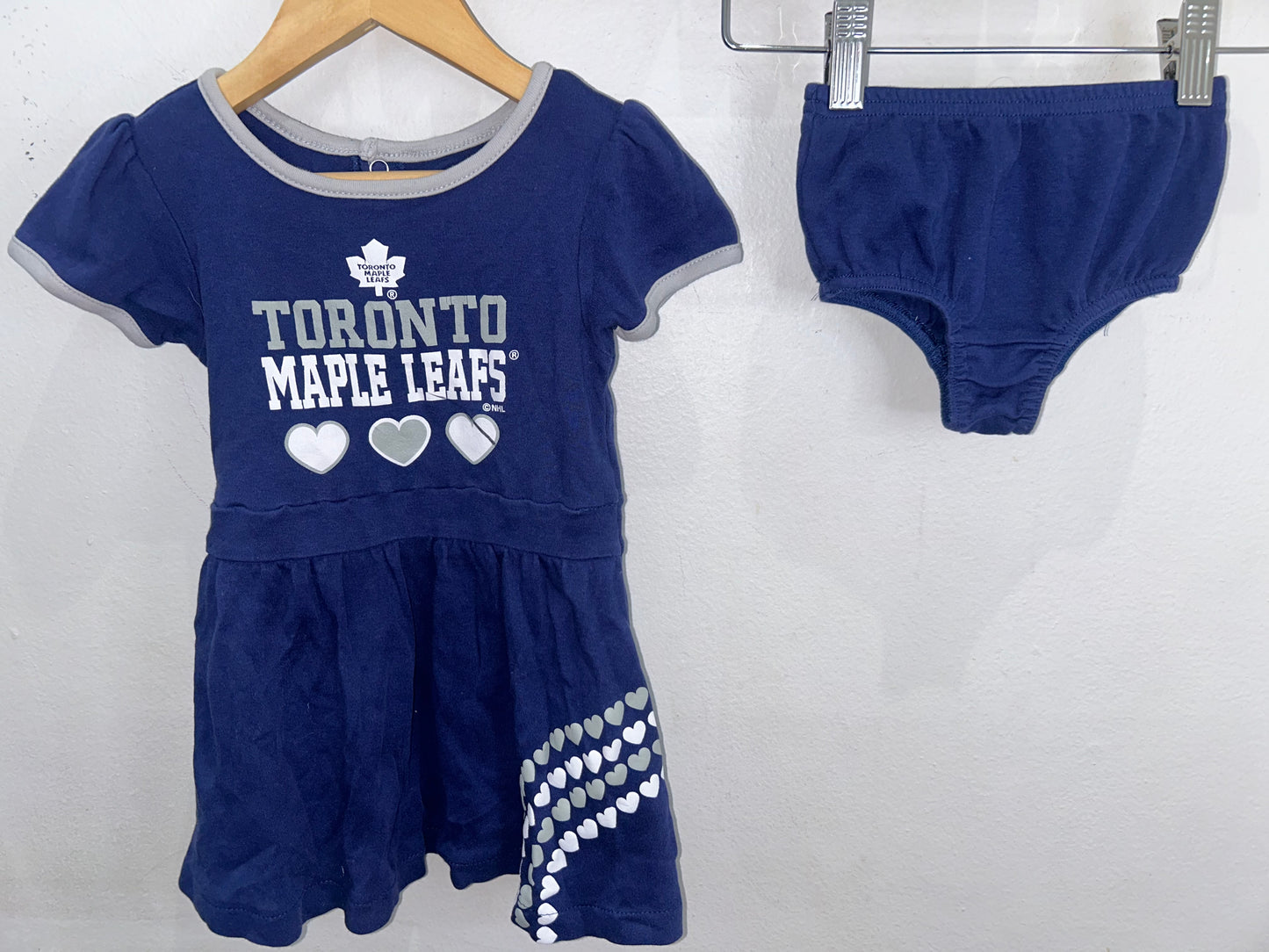 Maple Leafs dress 2y