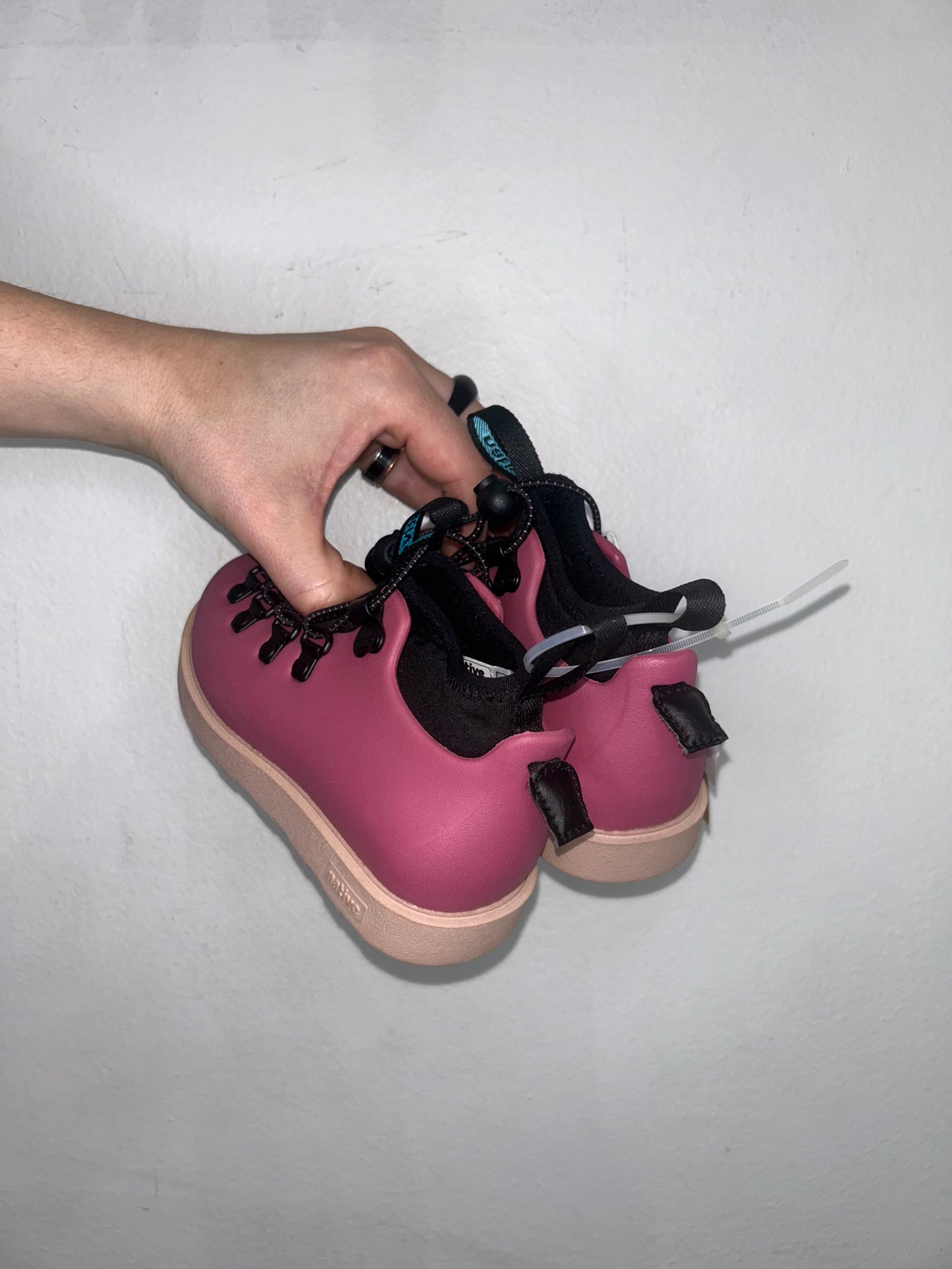 C9 dusty pink Native boots NEW