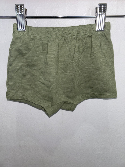 Olive cotton shorts 3-6m