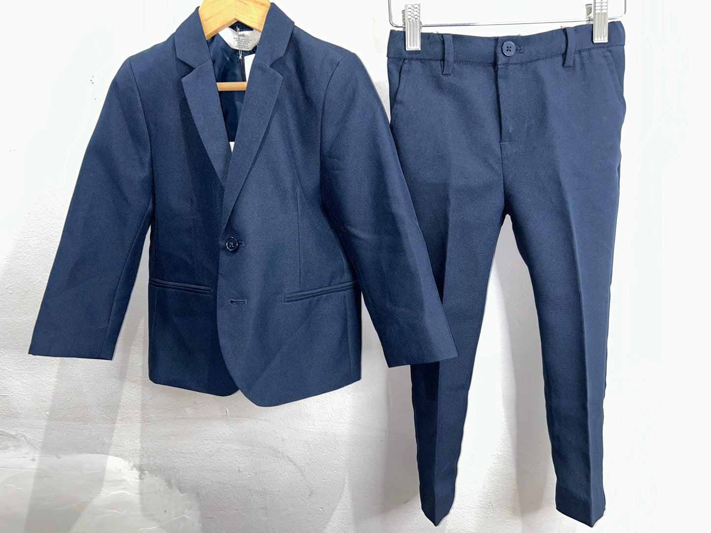 Navy suit set 3-4y NEW