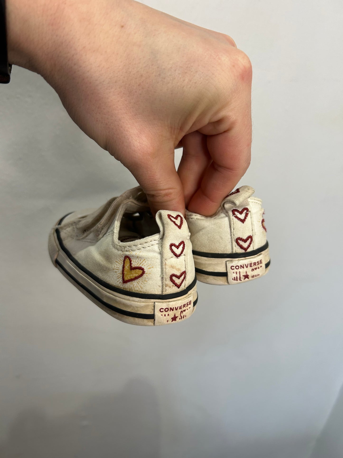 C5 hearts Converse