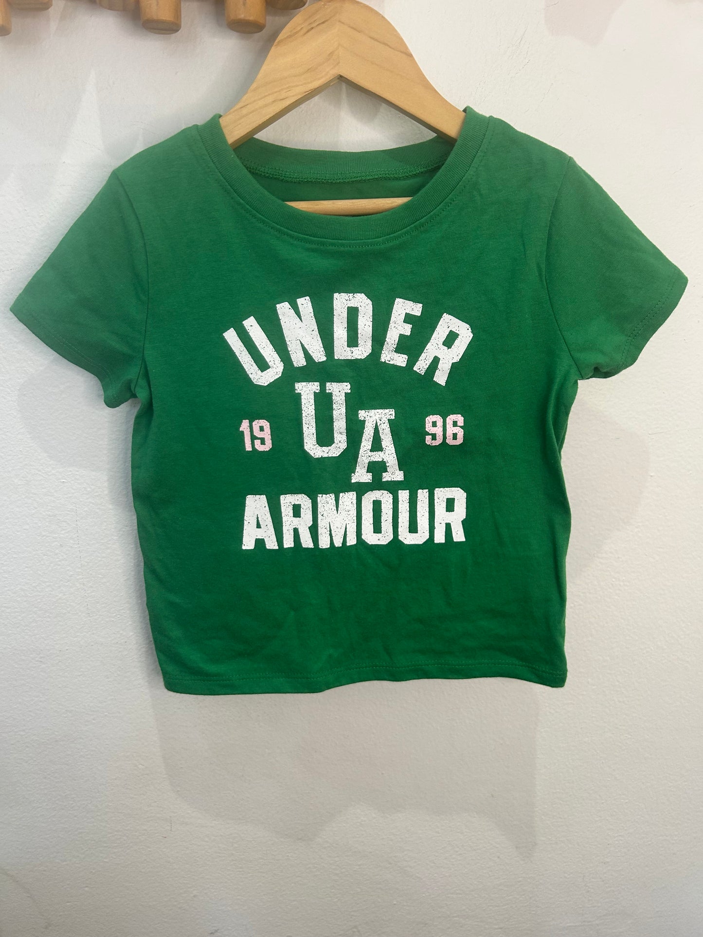 Green underarmour tee 4y