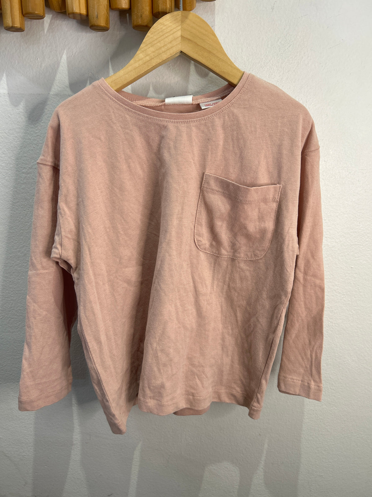 Light pink pocket longsleeve 4-5y