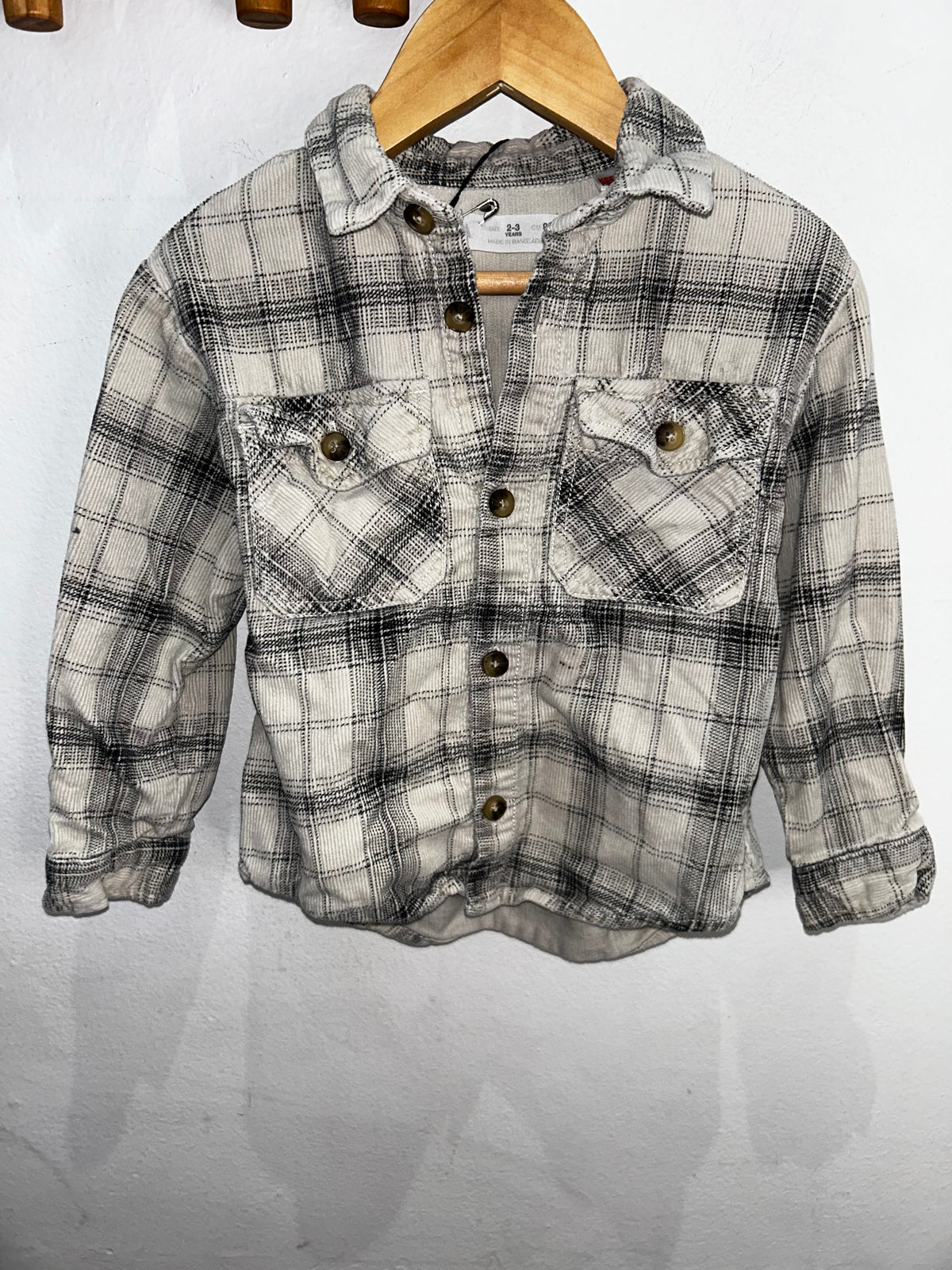 Black checkered flannel shirt 2-3y