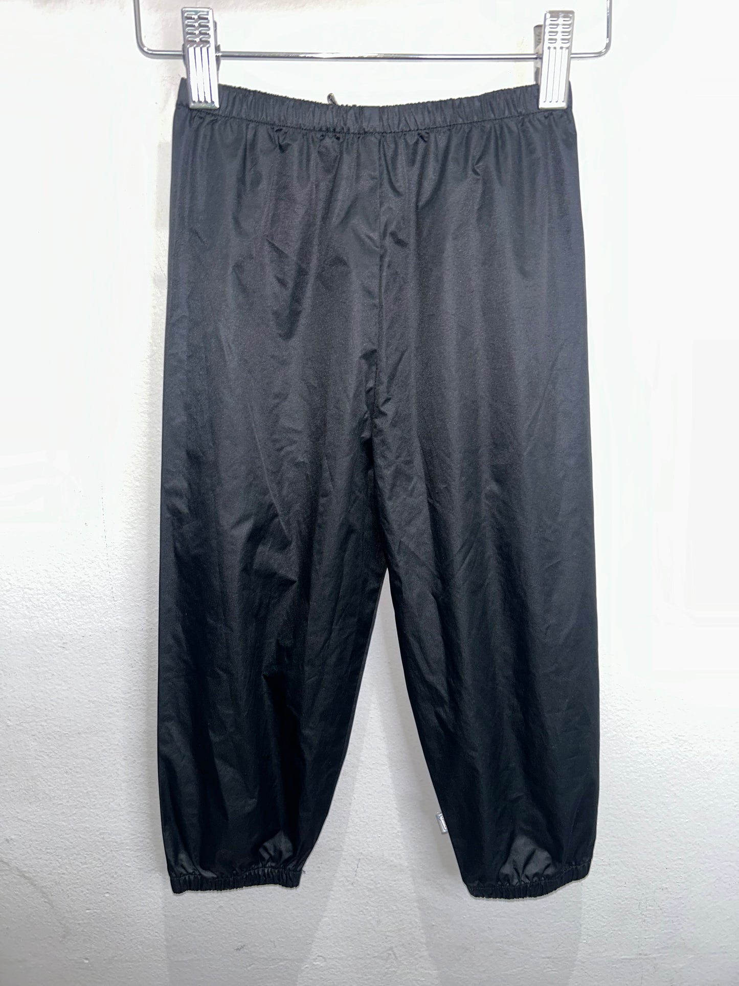 Black rainpants 18-24m