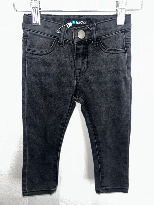 Stretchy black jeans 2y