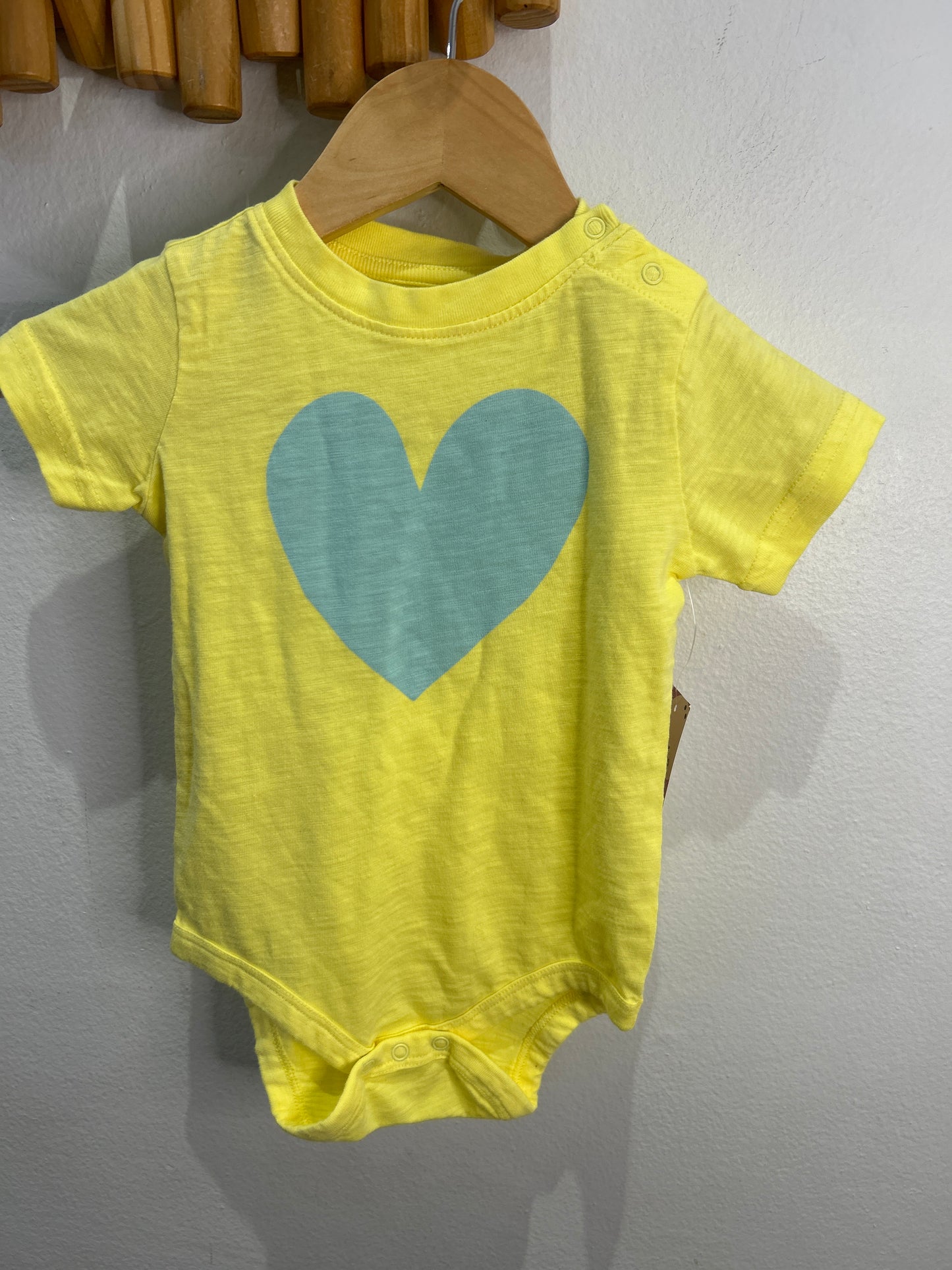 Primary yellow onesie 9-12m NEW