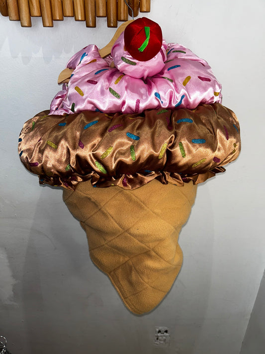 Cupcake costume 3-4y