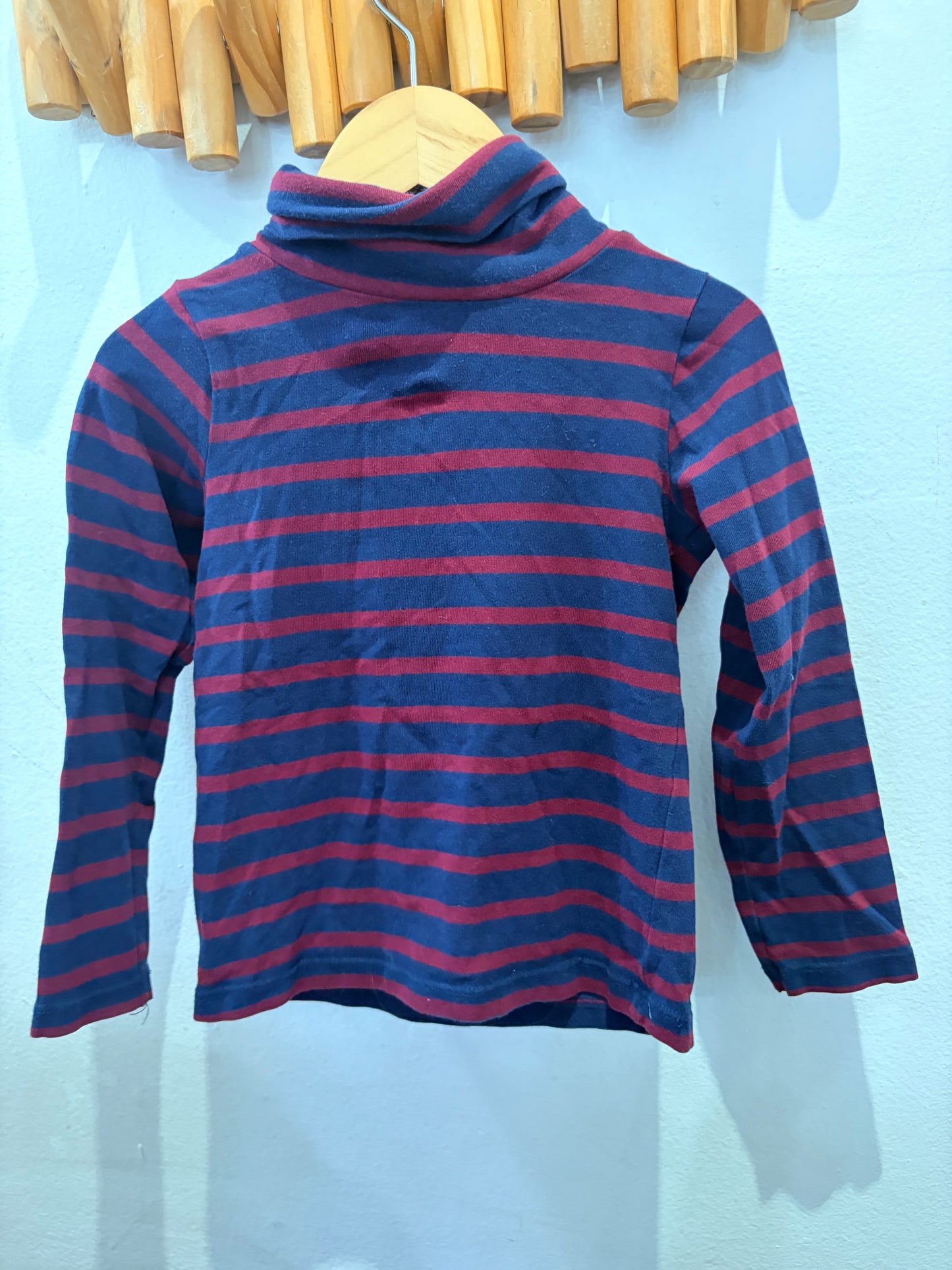 Maroon stripes turtleneck 3y