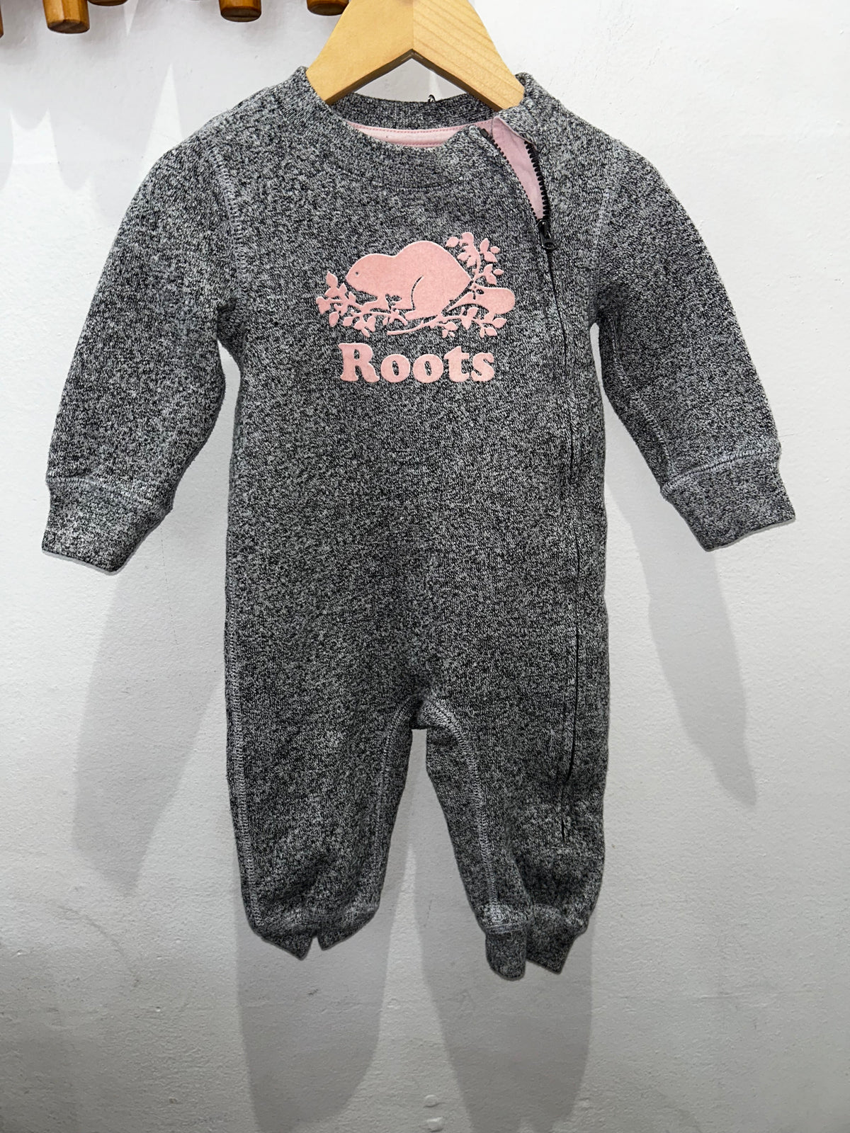 Roots pink logo romper 6-12m