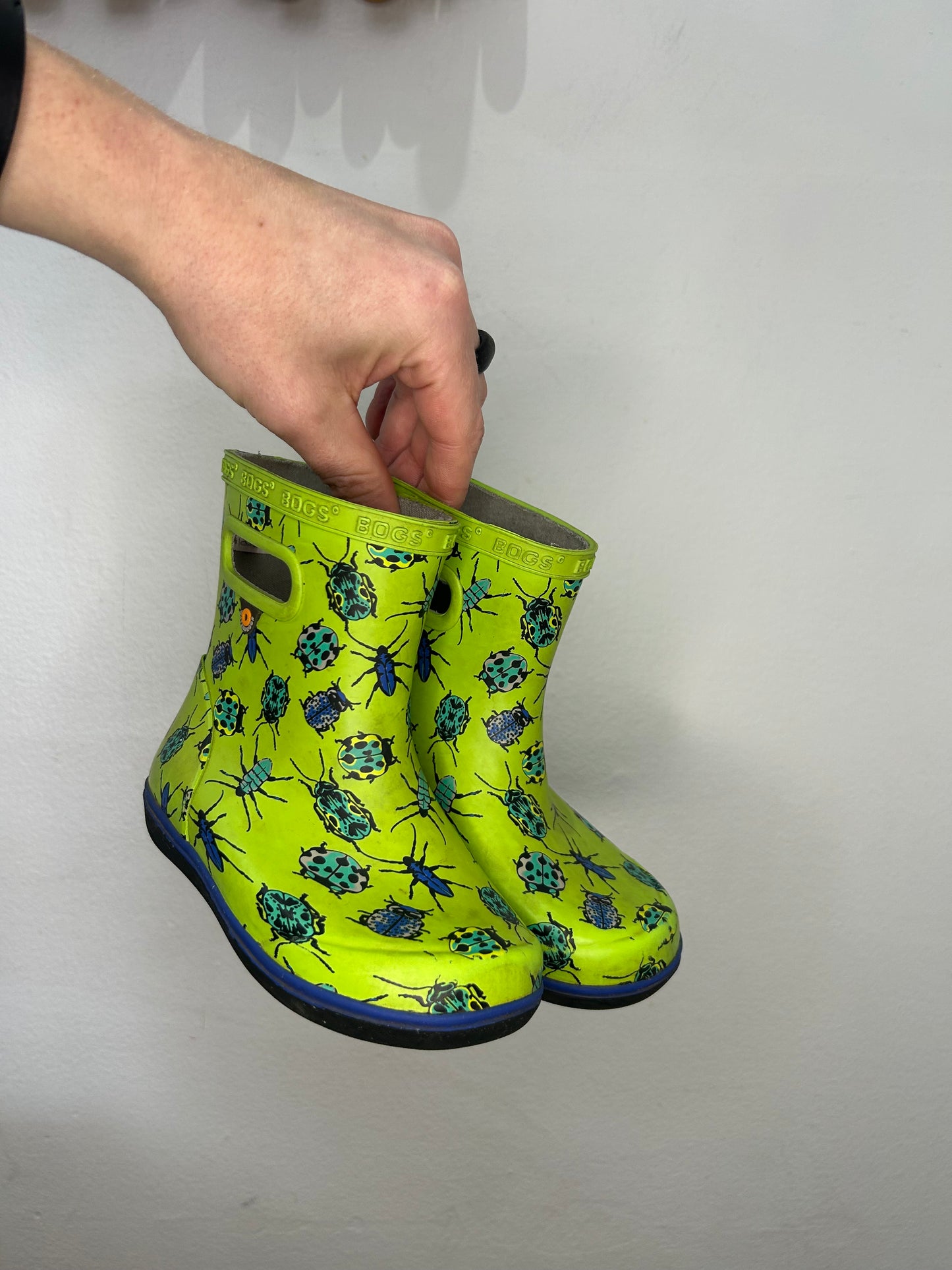 C10 Bogs bugs rainboots