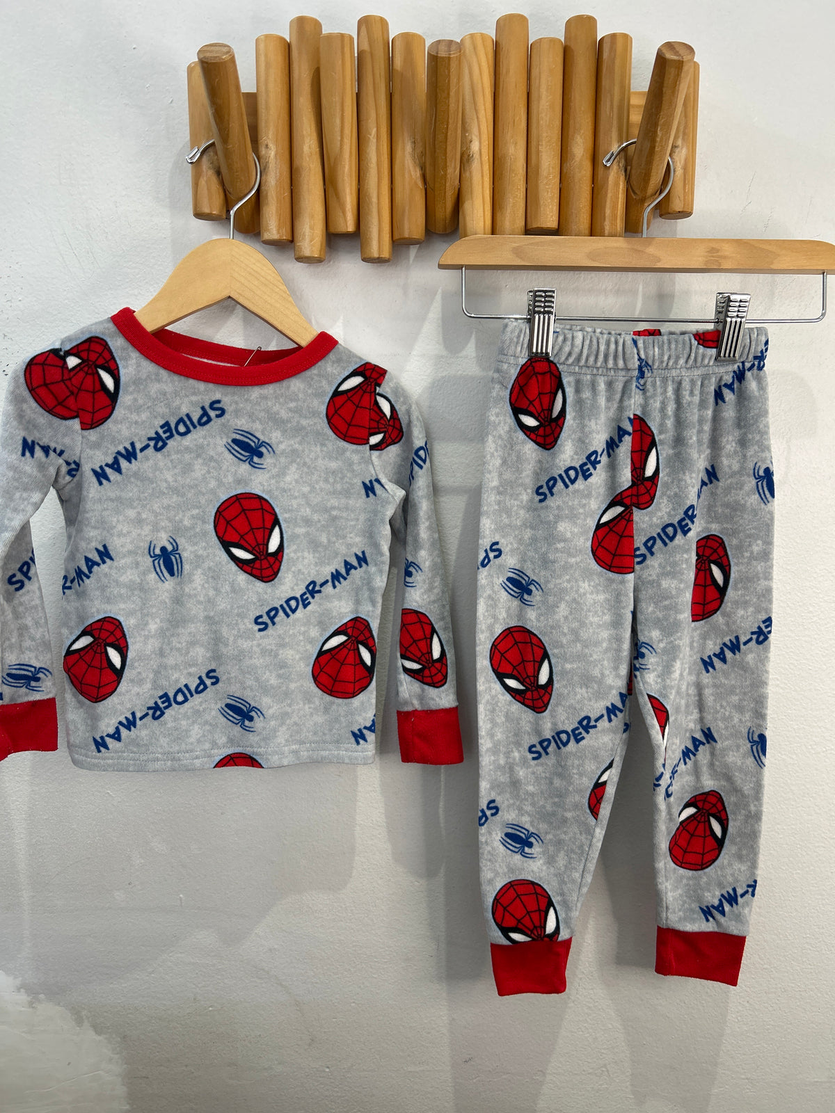 Spiderman fleecy pyjamas 3y