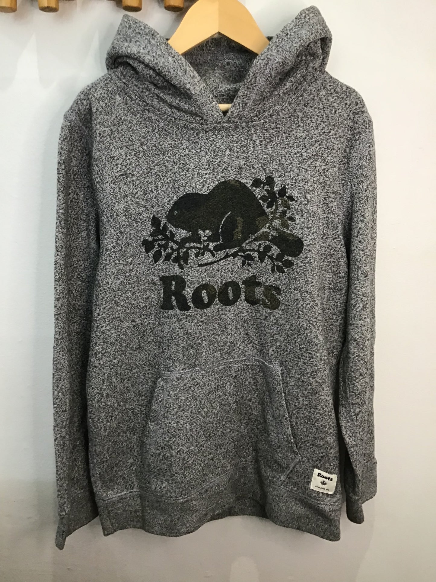 Roots cam hoodie 11-12y