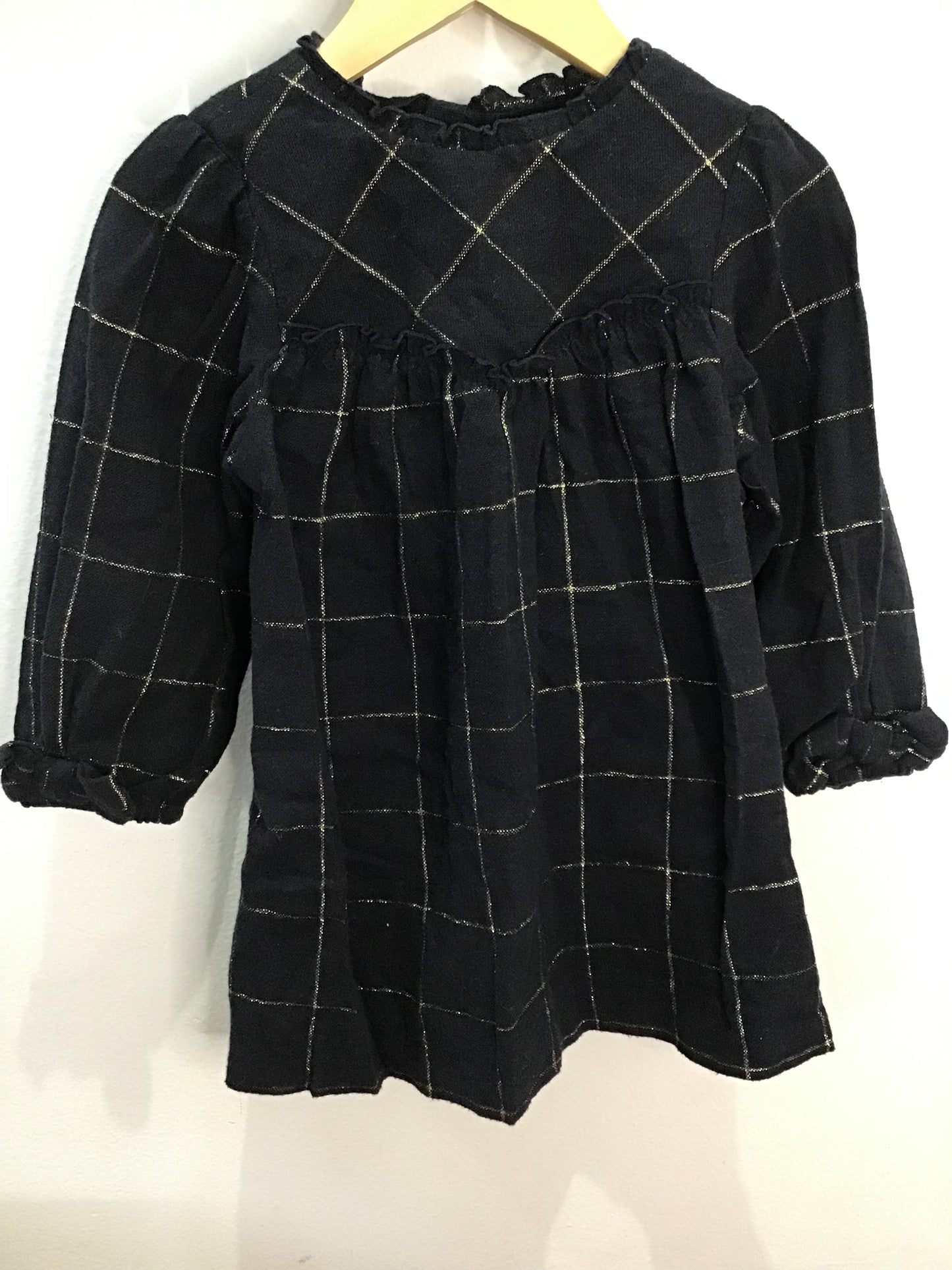 Black sparkly dress 2-3y