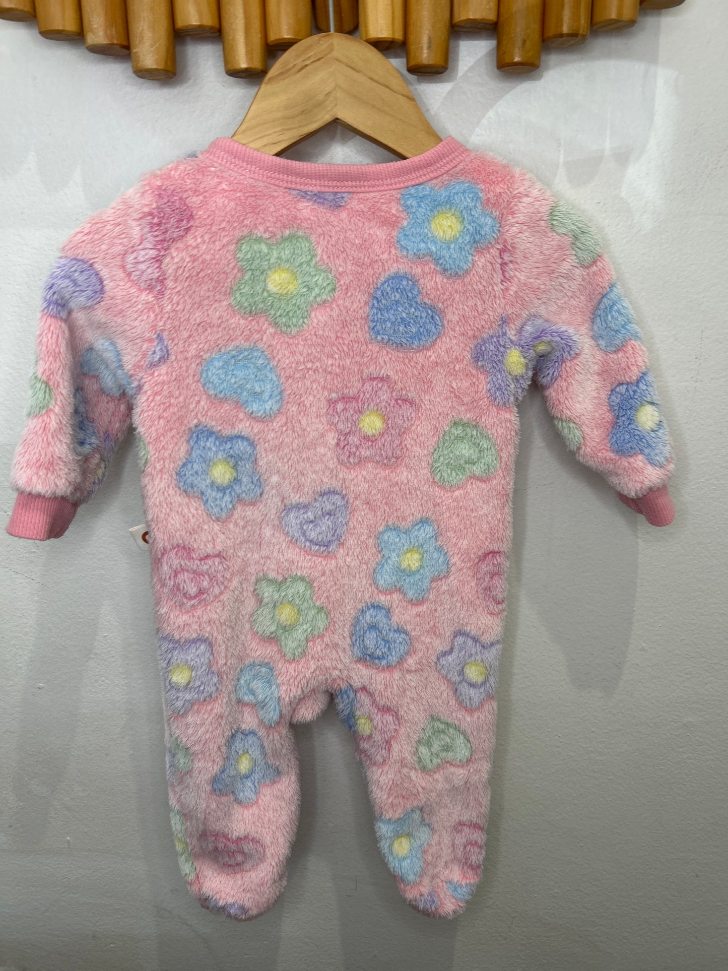 Floral furry bunting 1-3m