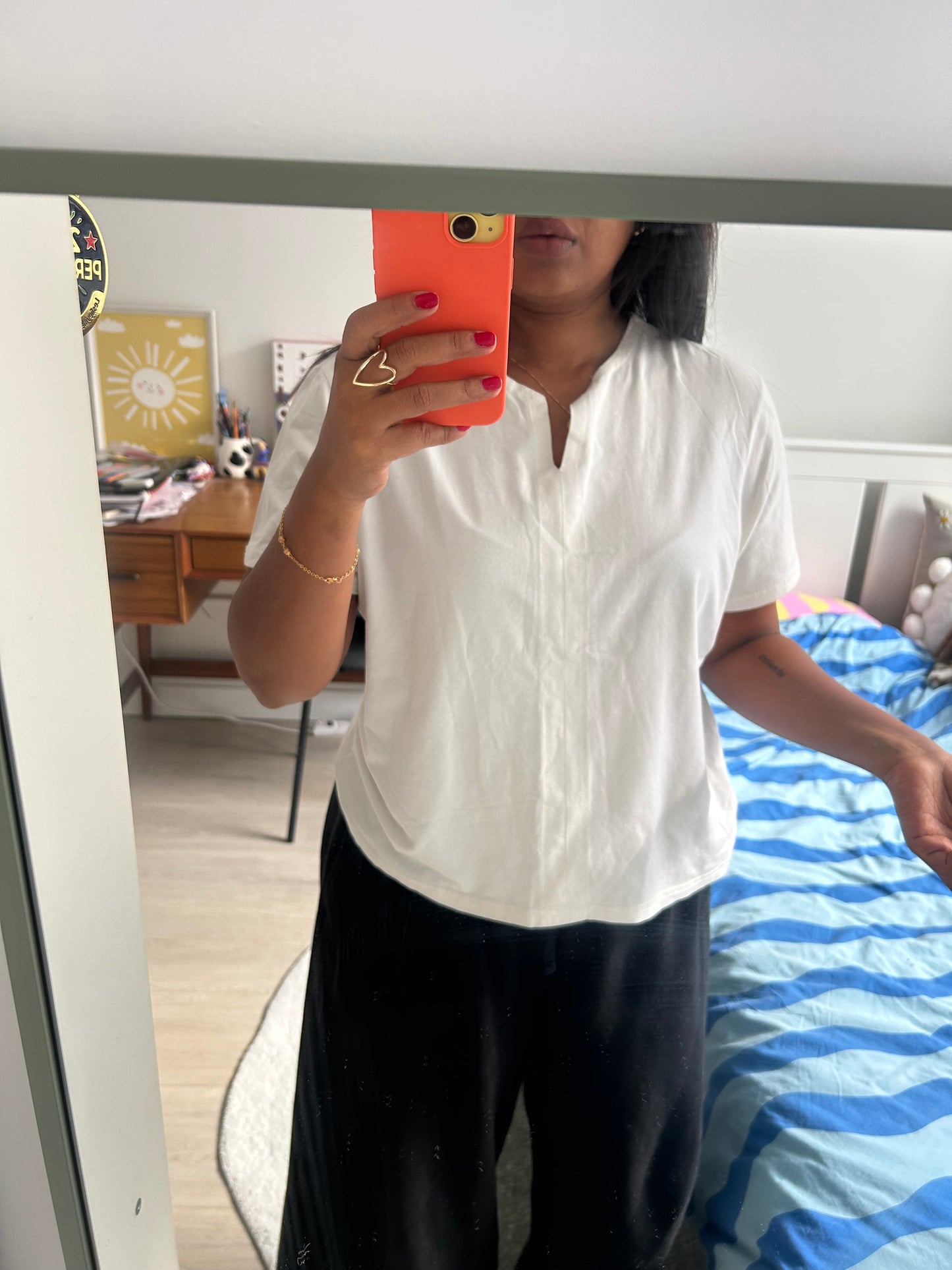 Vintage white keyhole tee L