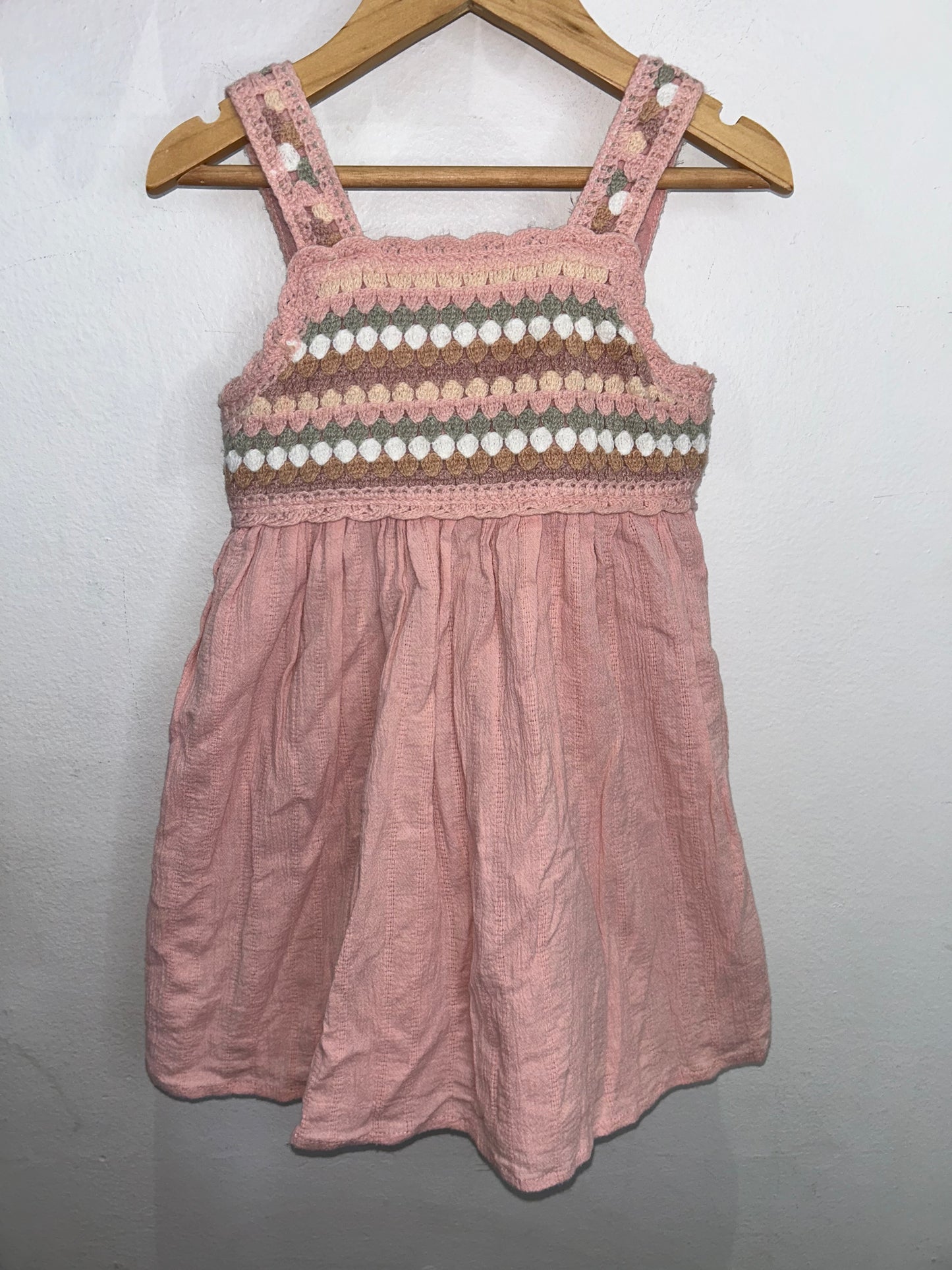 Pink crochet detail dress 3y