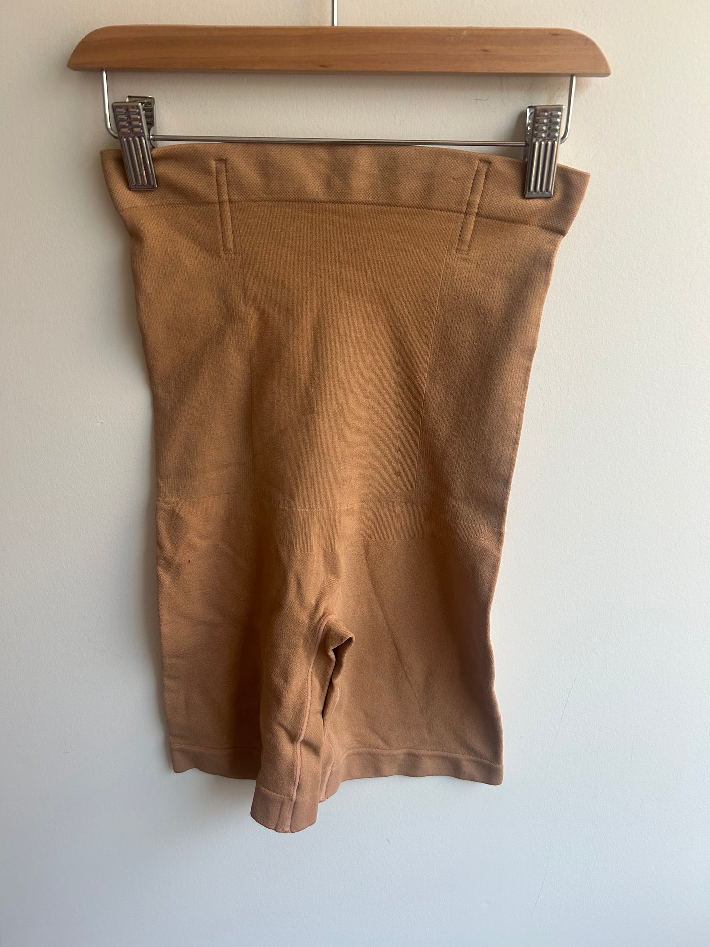 Shapewear shorts M/L [NEW]
