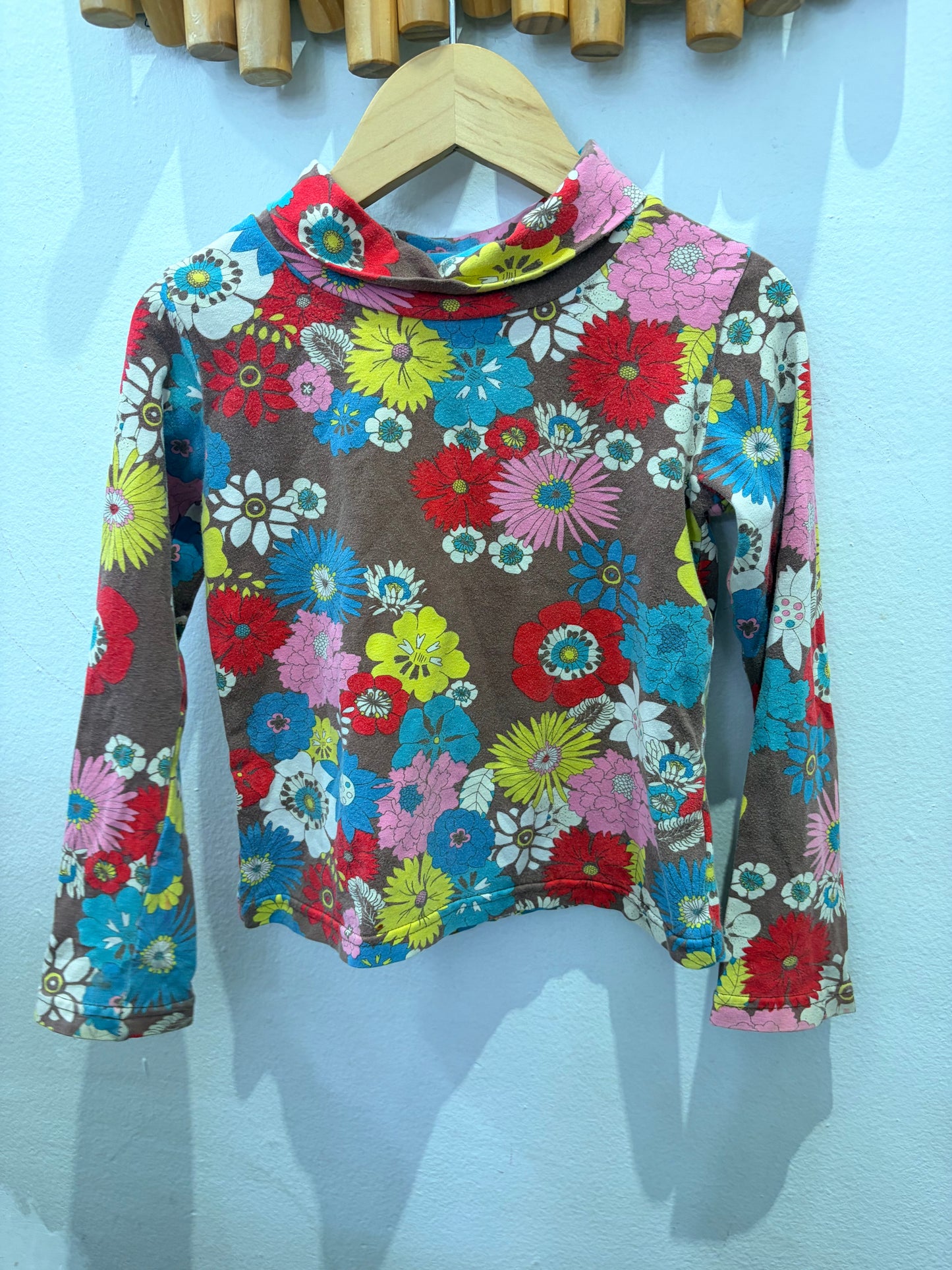 Brown floral turtleneck 5y*