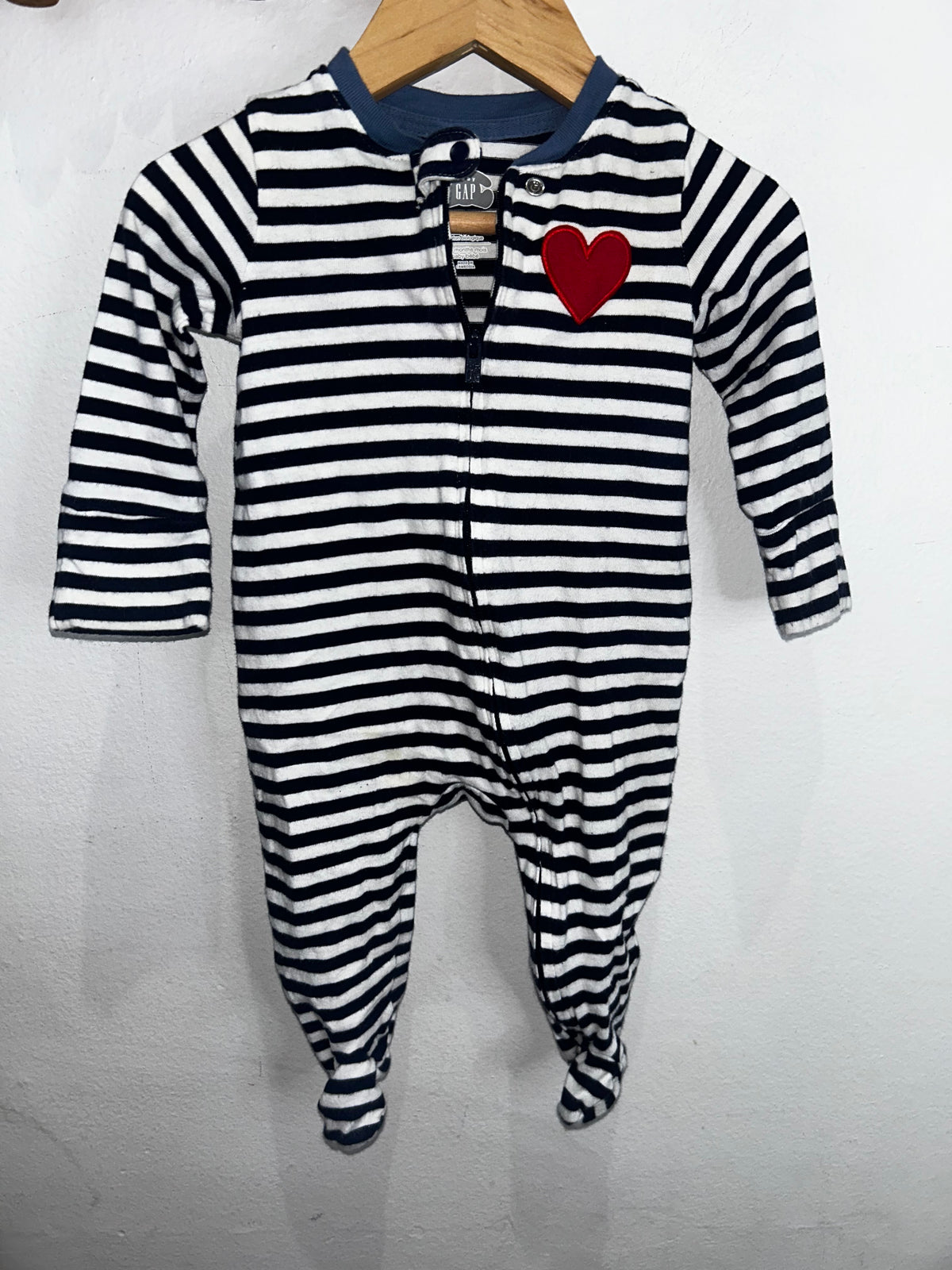 Hearts stripe sleeper 3-6m