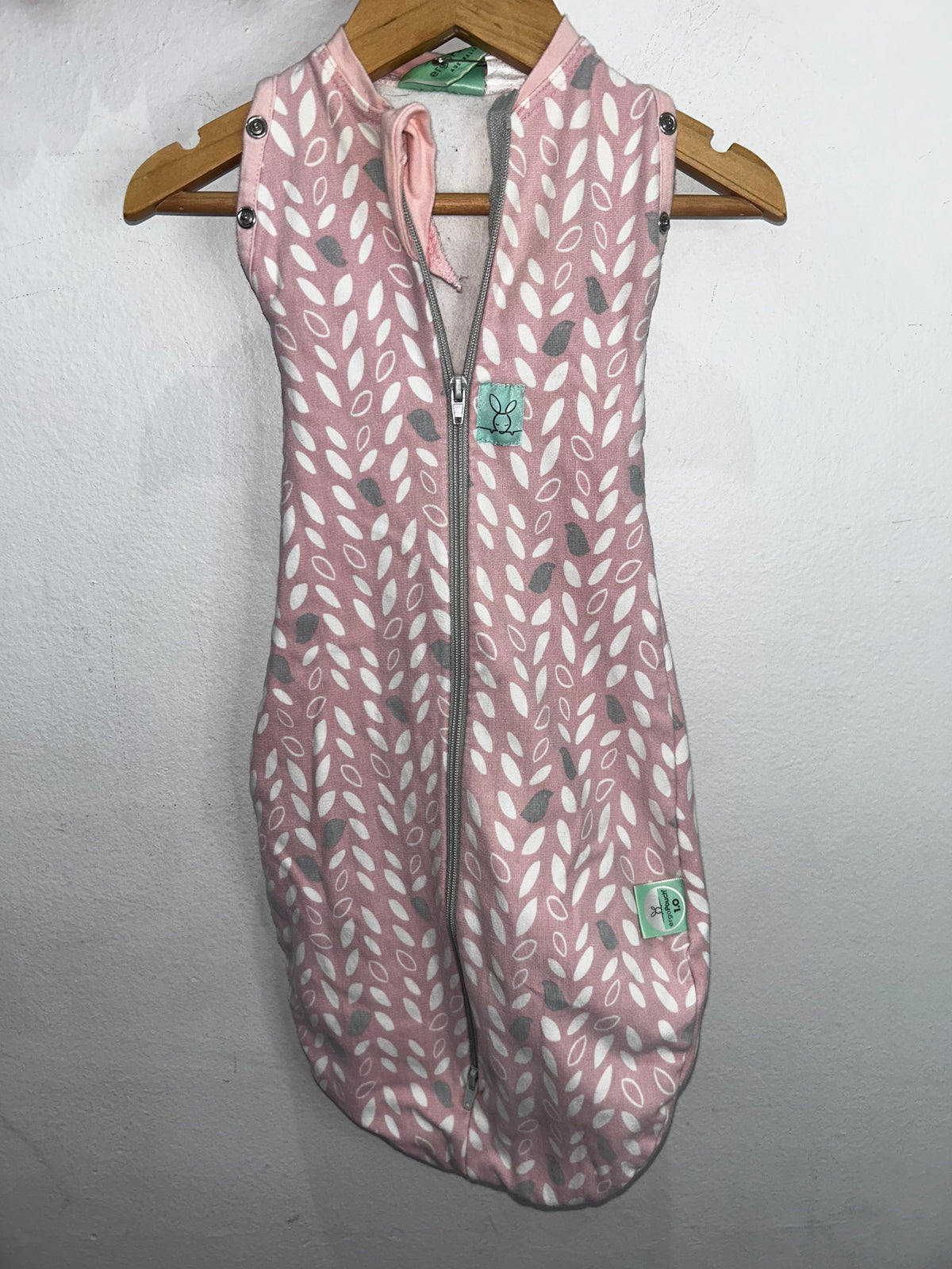 Pink Ergo pouch 0-3m