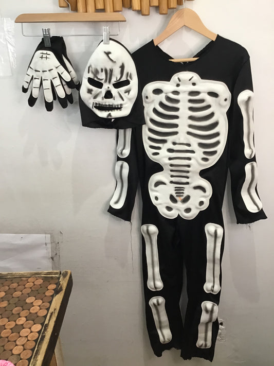 Skeleton costume 8-10y