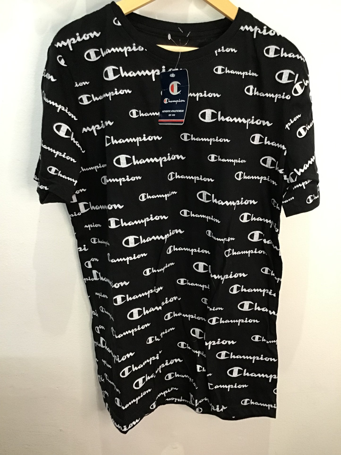 Tee champion print 18y NEW