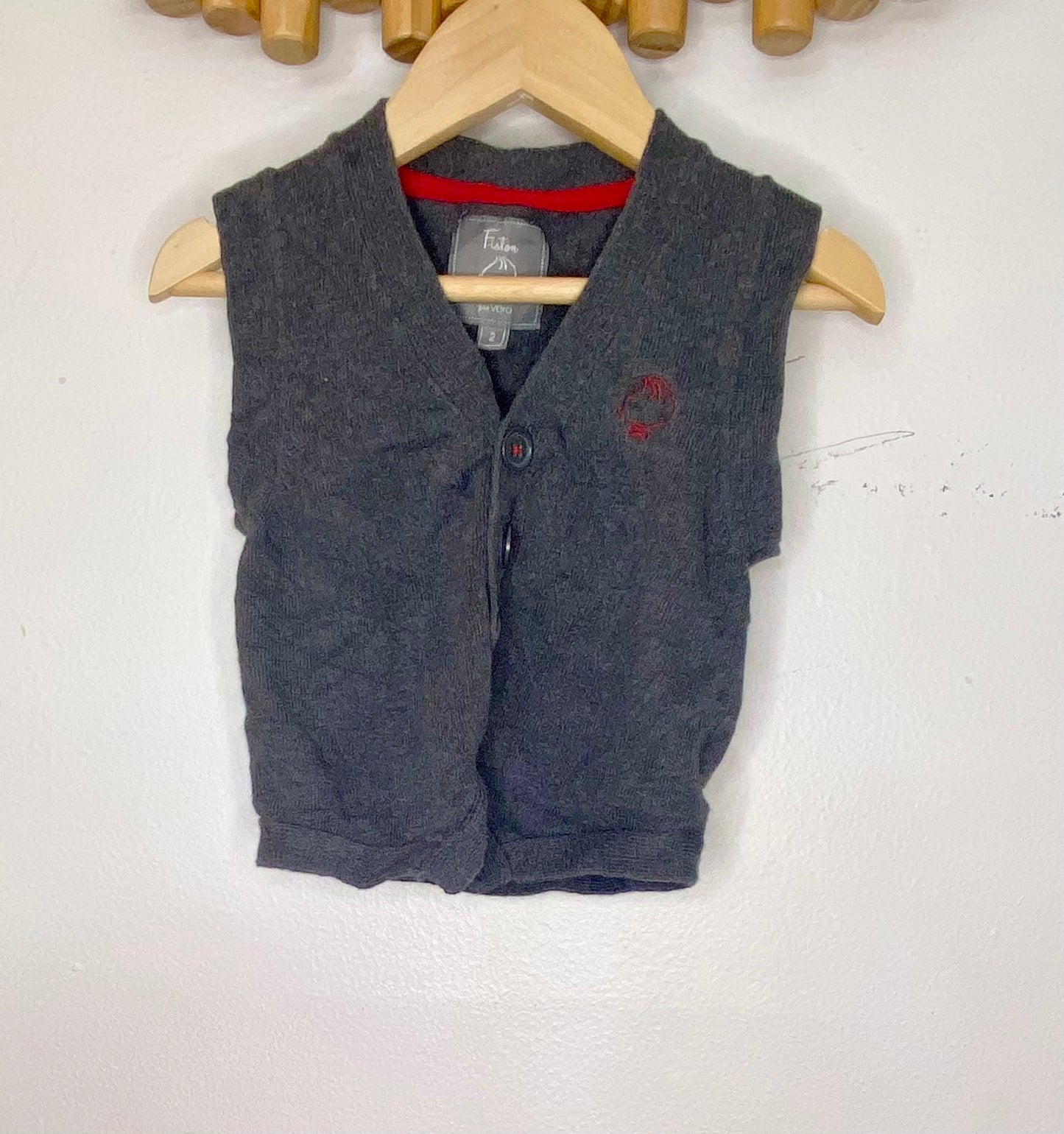 Grey sweater vest 2y