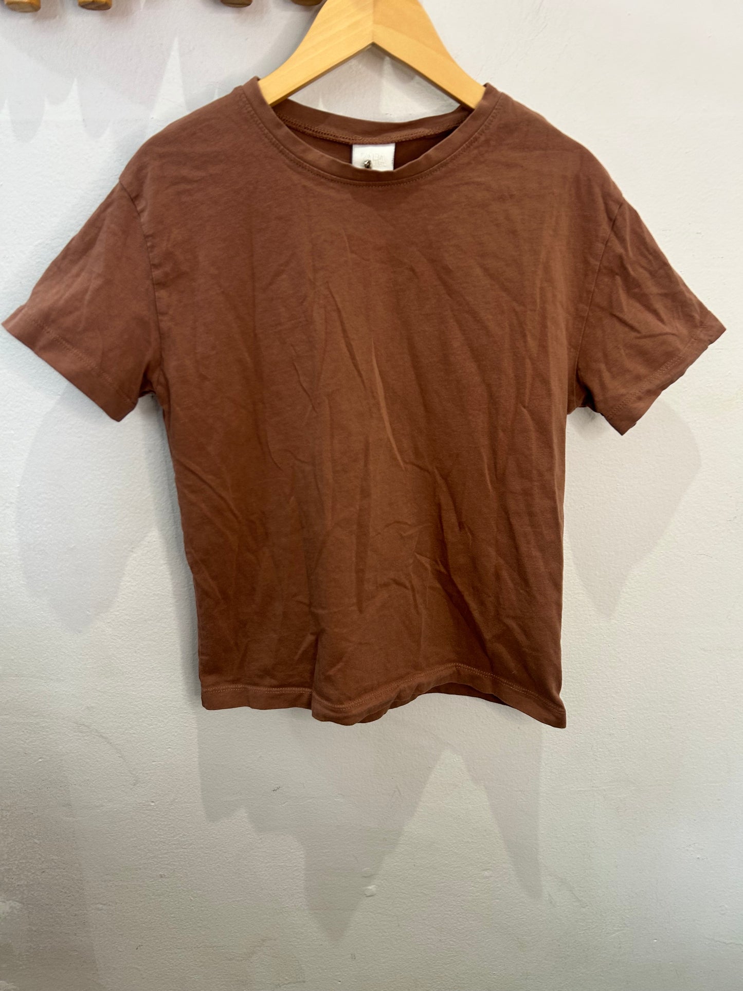 Brown tee 11-12y