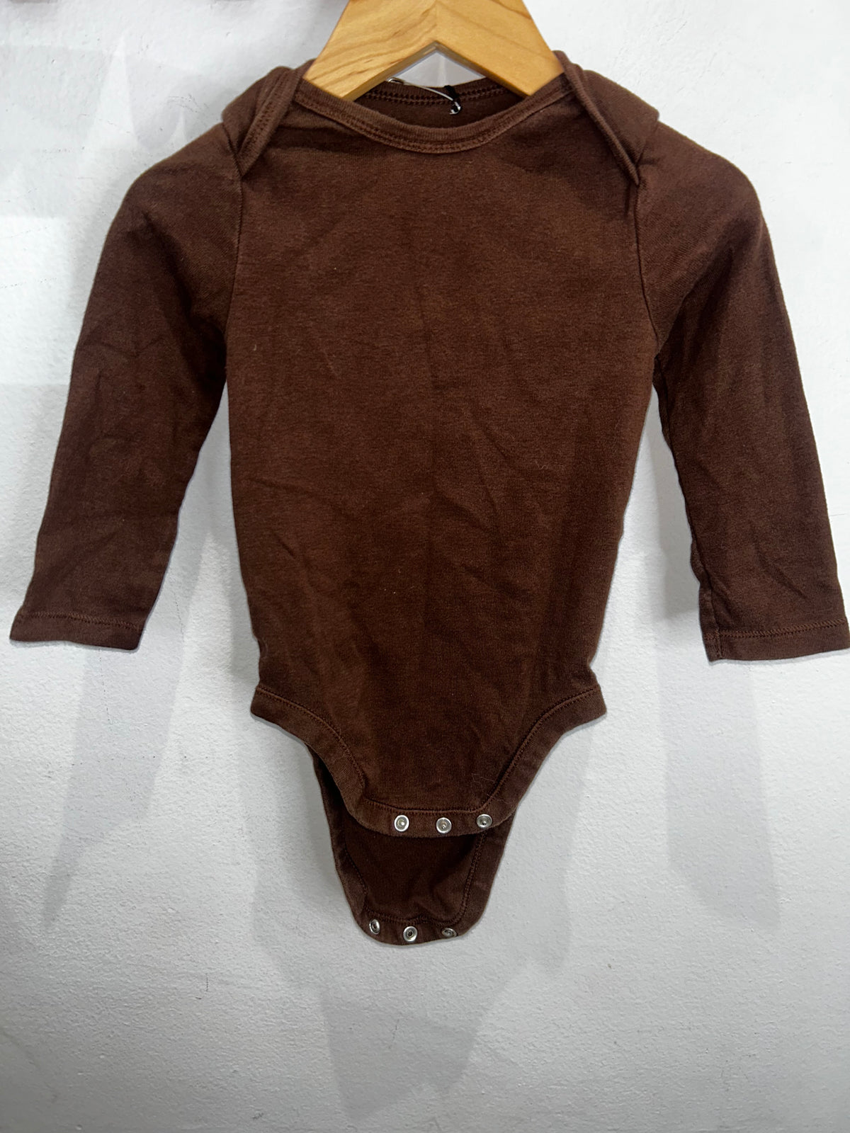 Brown longsleeve onesie 12-18m