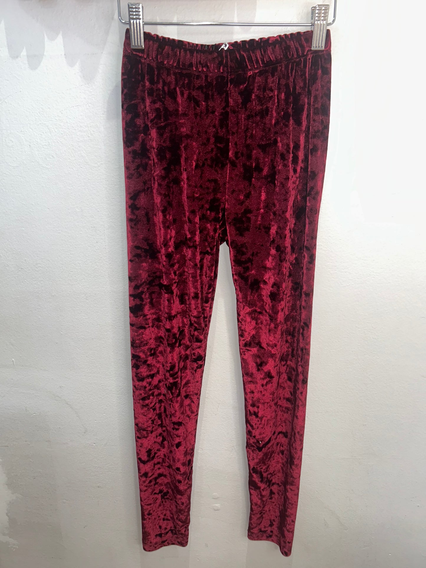 Red velvet pants 10y