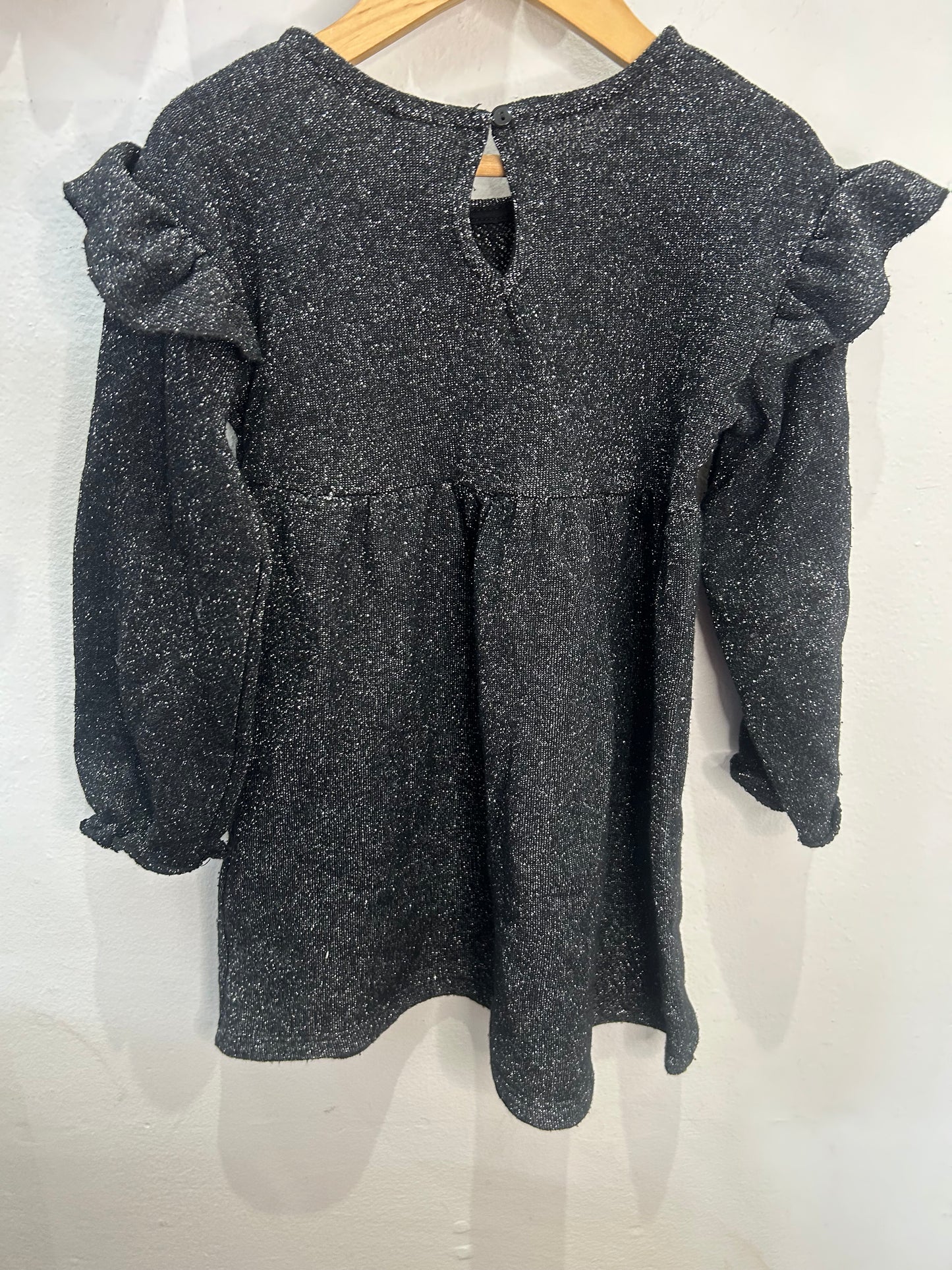 Black sparkly dress 4-5y