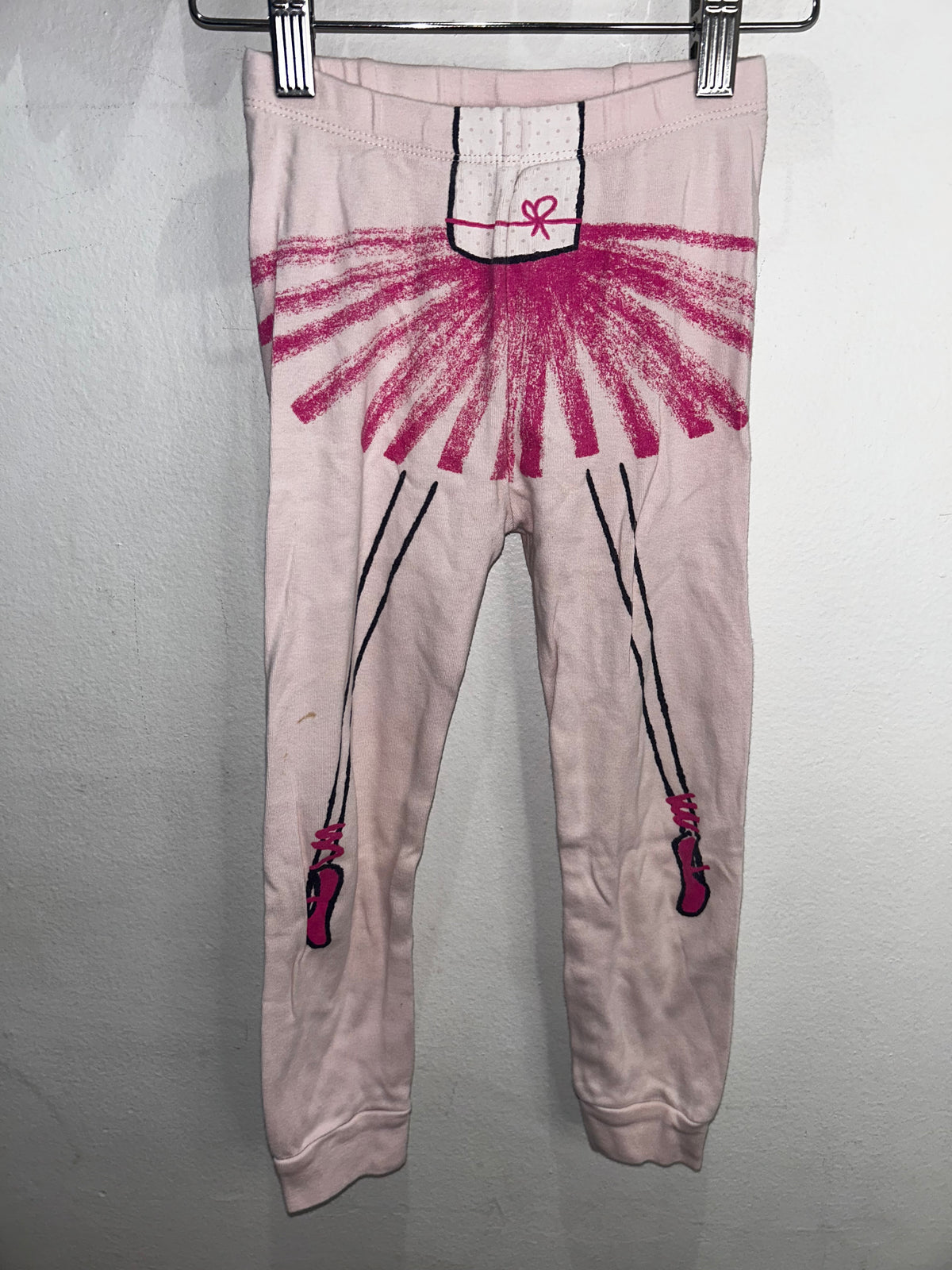 Ballet dancer pyjamas 4y