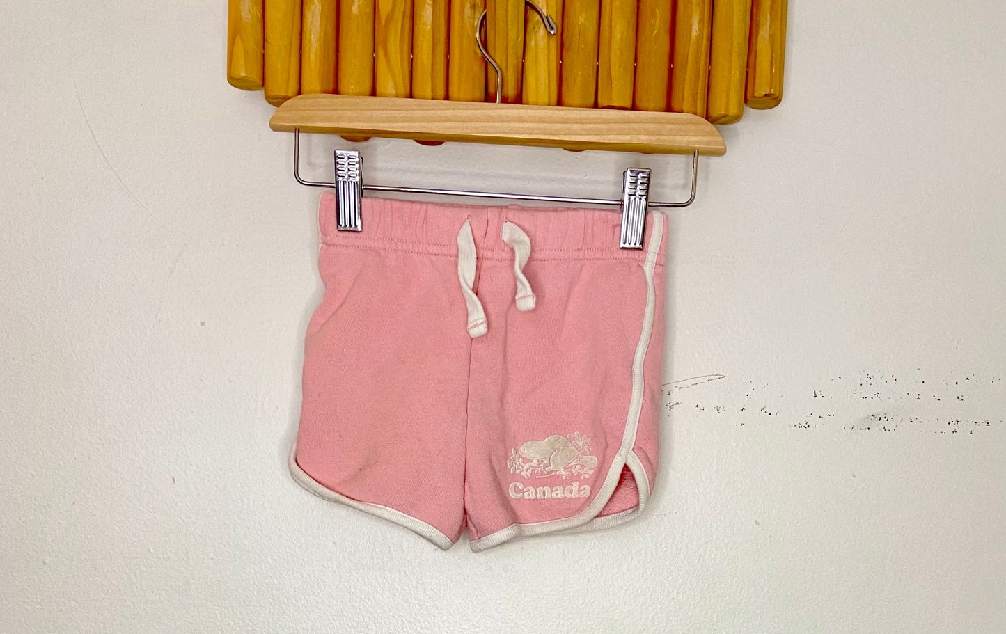 Roots pink shorts 2y