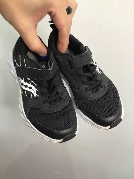 C11 black Saucony runners