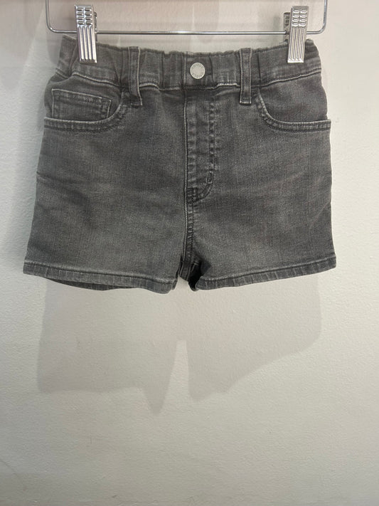 Black denim shorts 5-6y
