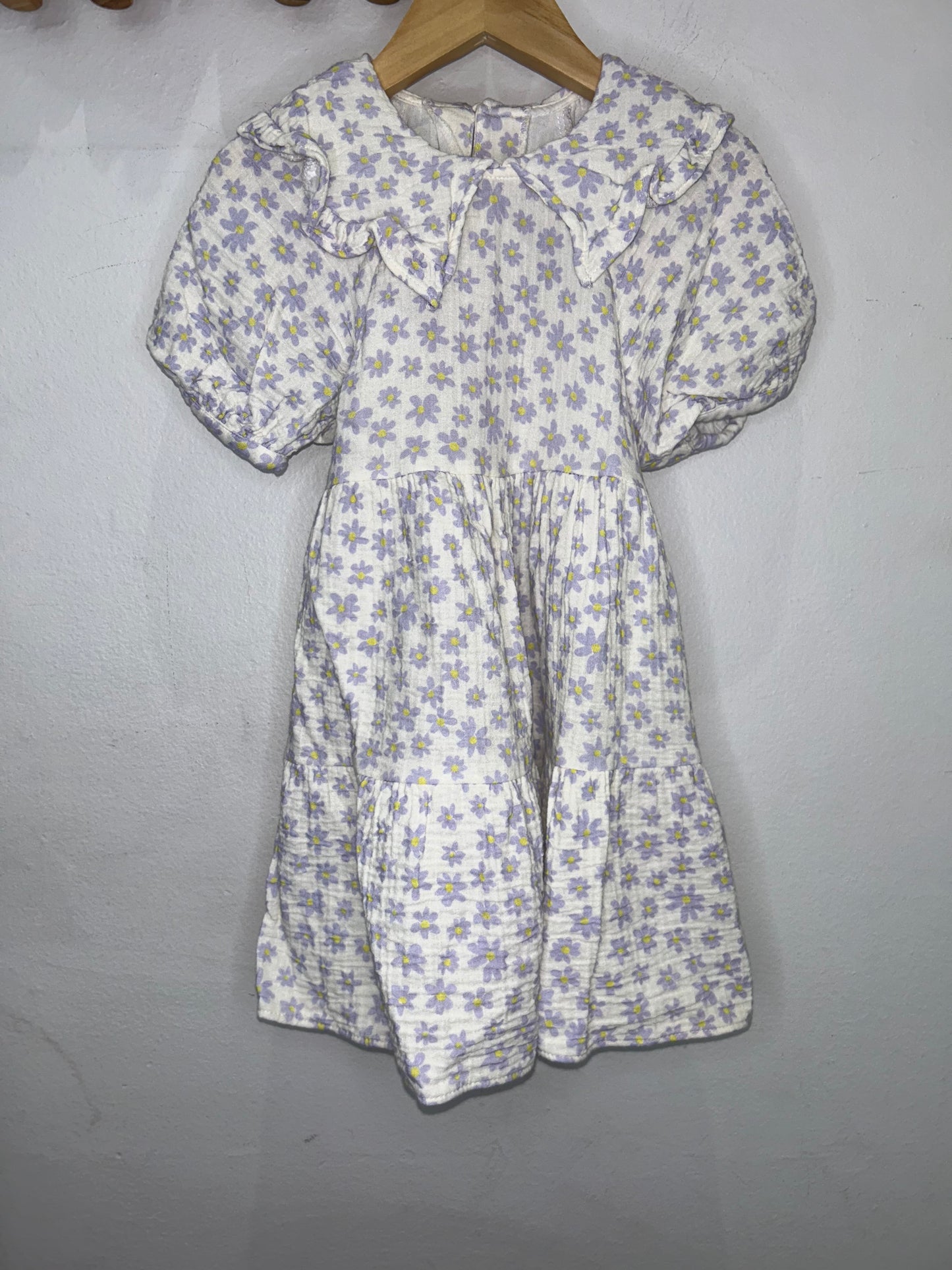 Purple flowers collard dress 3-4y